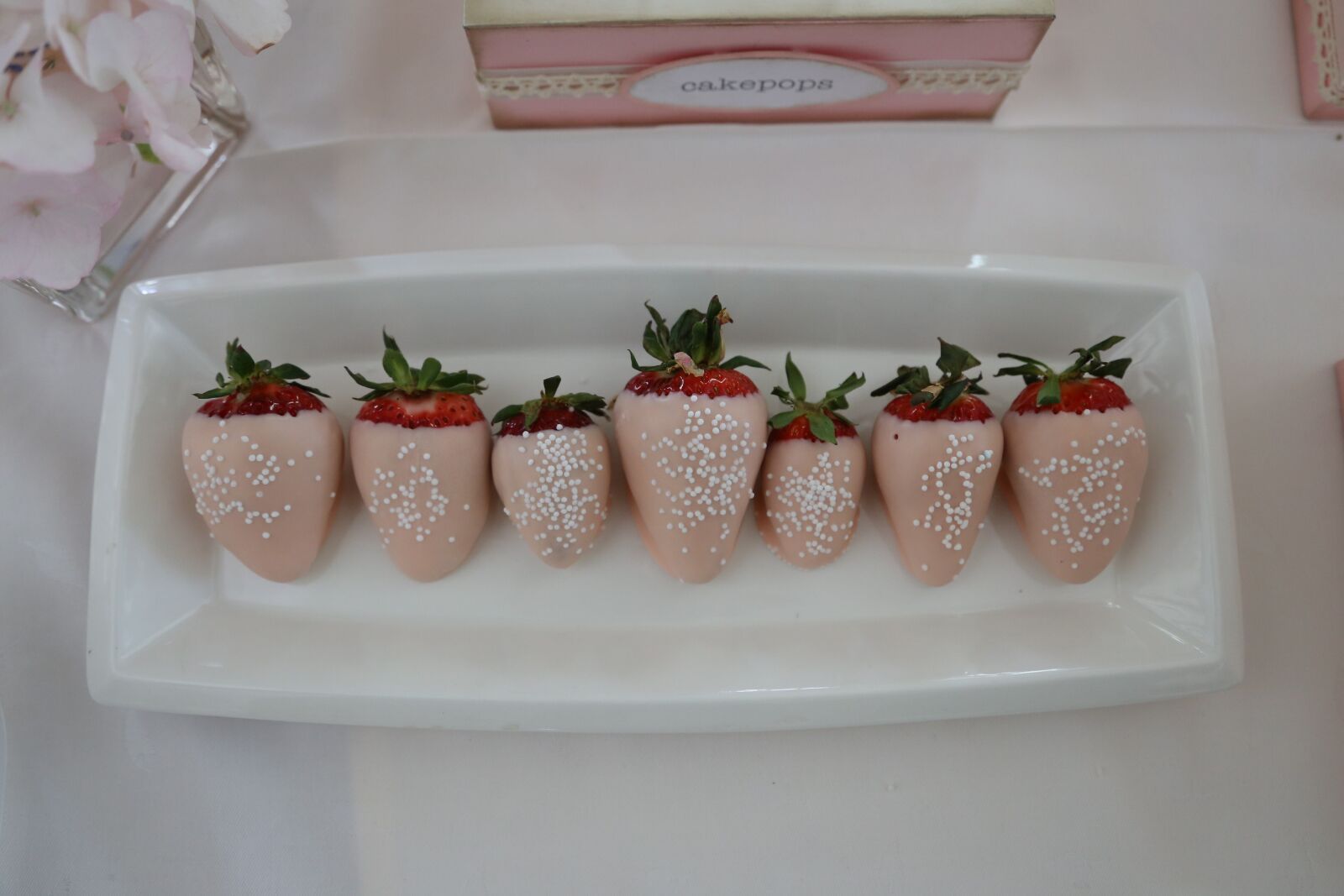 Canon EF 24-105mm F4L IS USM sample photo. Strawberries, cream, food, strawberry photography