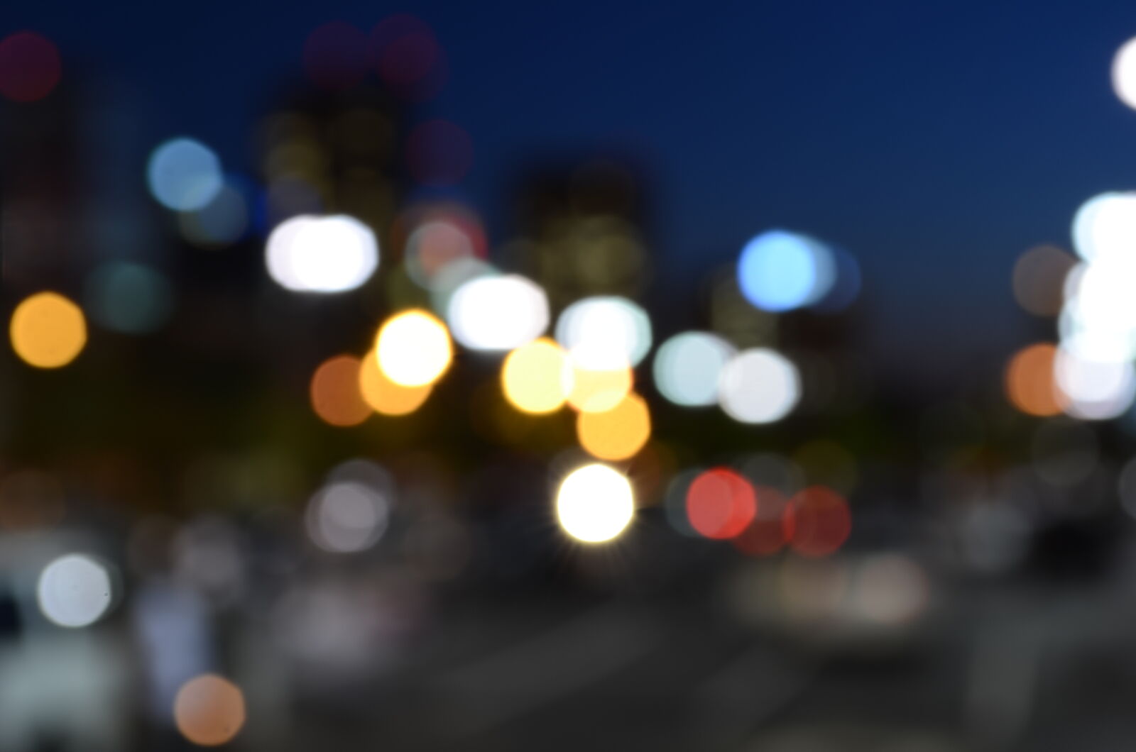 Nikon D5100 sample photo. Blurred, background, bokeh, city photography