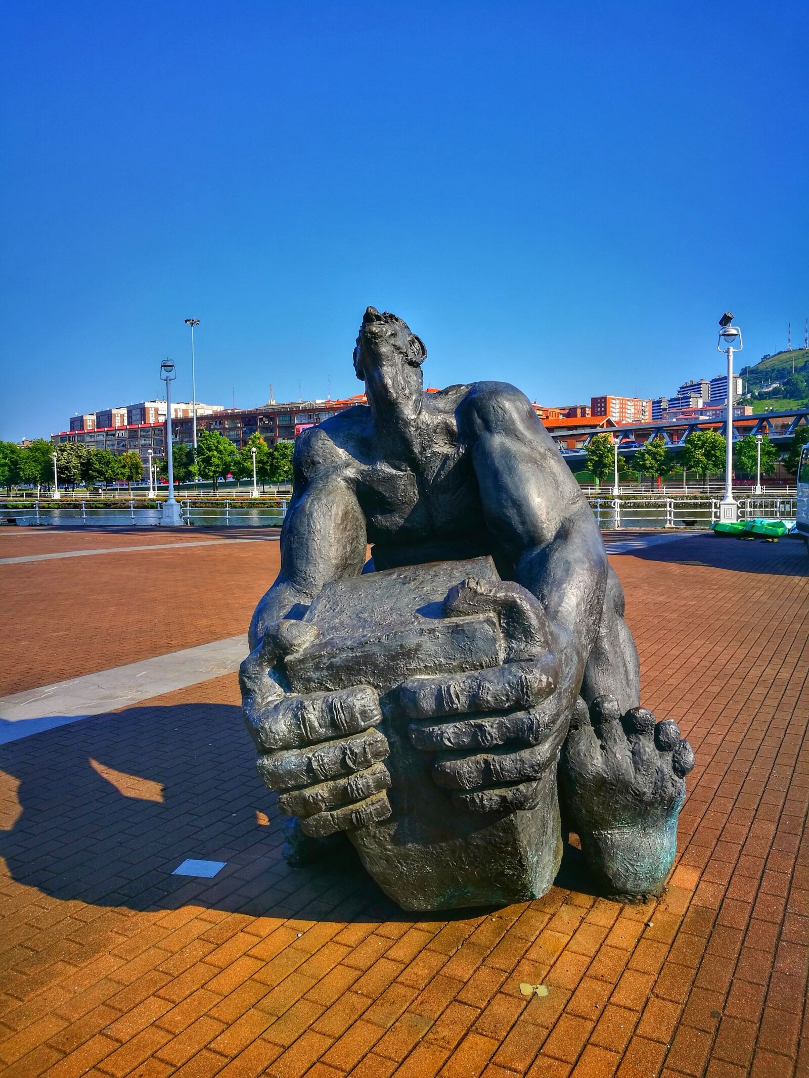 HUAWEI P9 sample photo. Sculpture, statue, monument photography