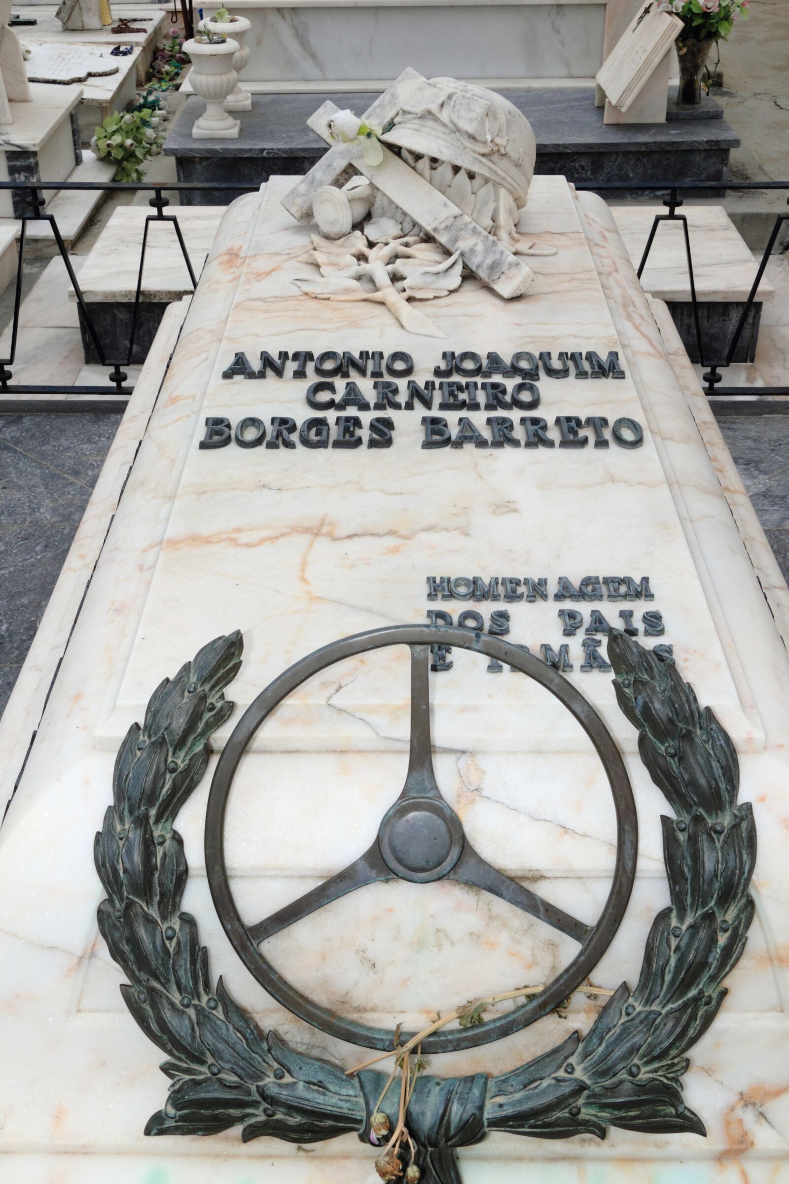 Canon EOS 550D (EOS Rebel T2i / EOS Kiss X4) sample photo. Portugal, evora, cemetery photography