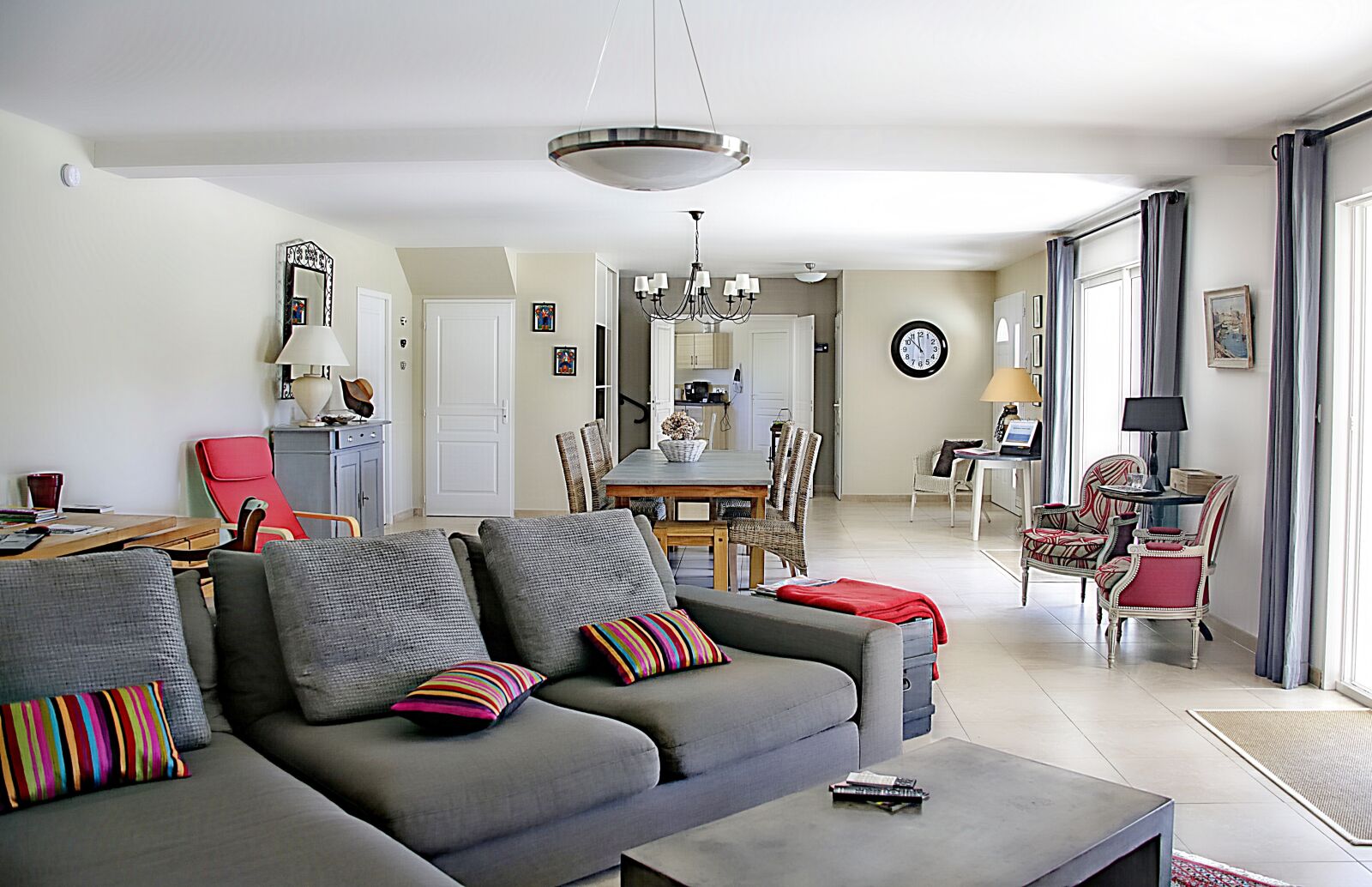 Canon EOS 5D Mark III sample photo. Living room, armchair, furnishing photography