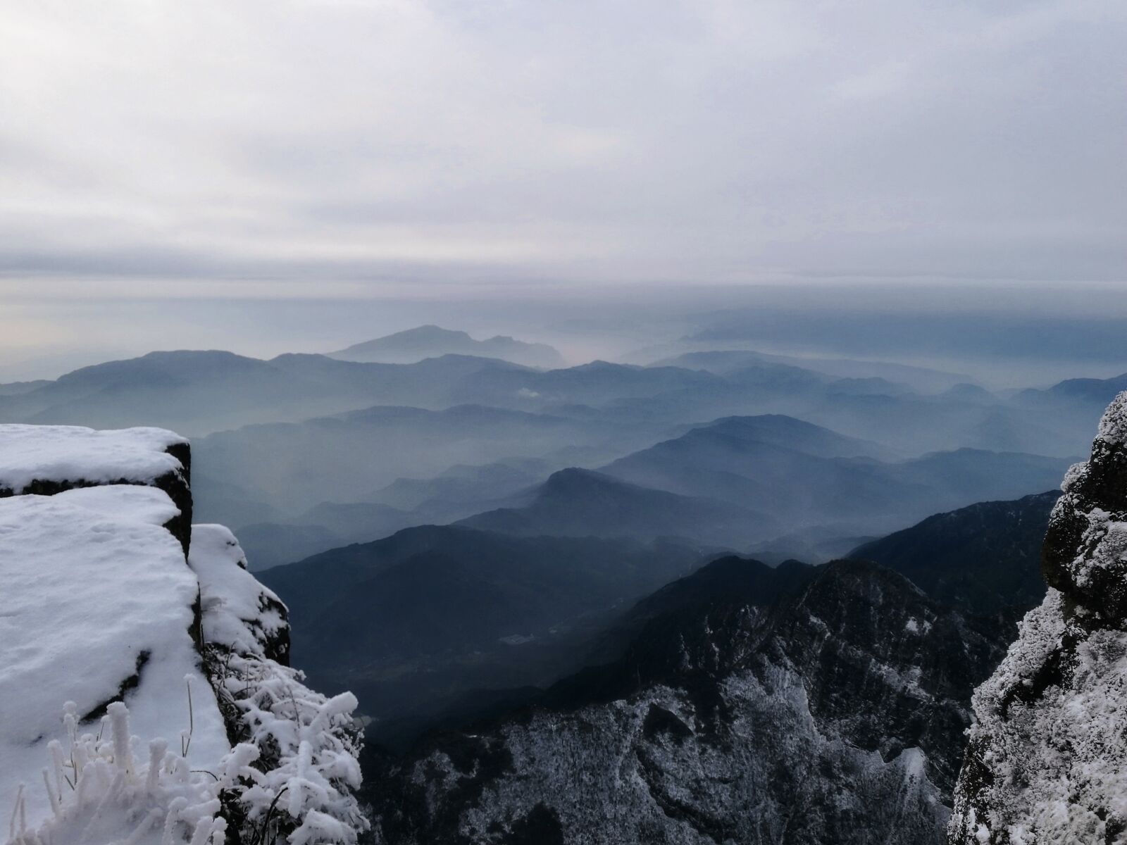 HUAWEI P9 sample photo. Mountain, snow mountain, emeishan photography