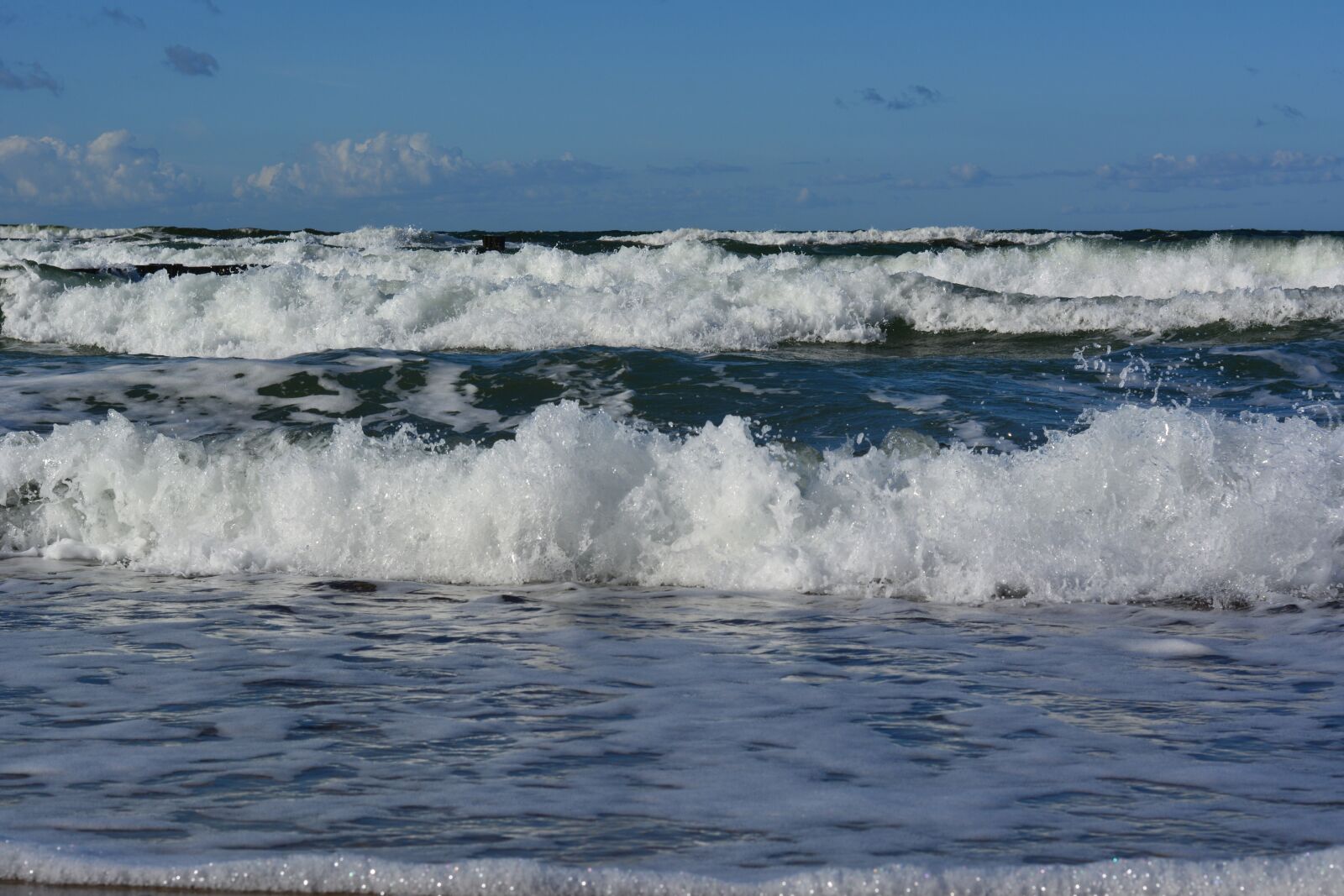 Nikon D5200 sample photo. Baltic sea, wave, forward photography