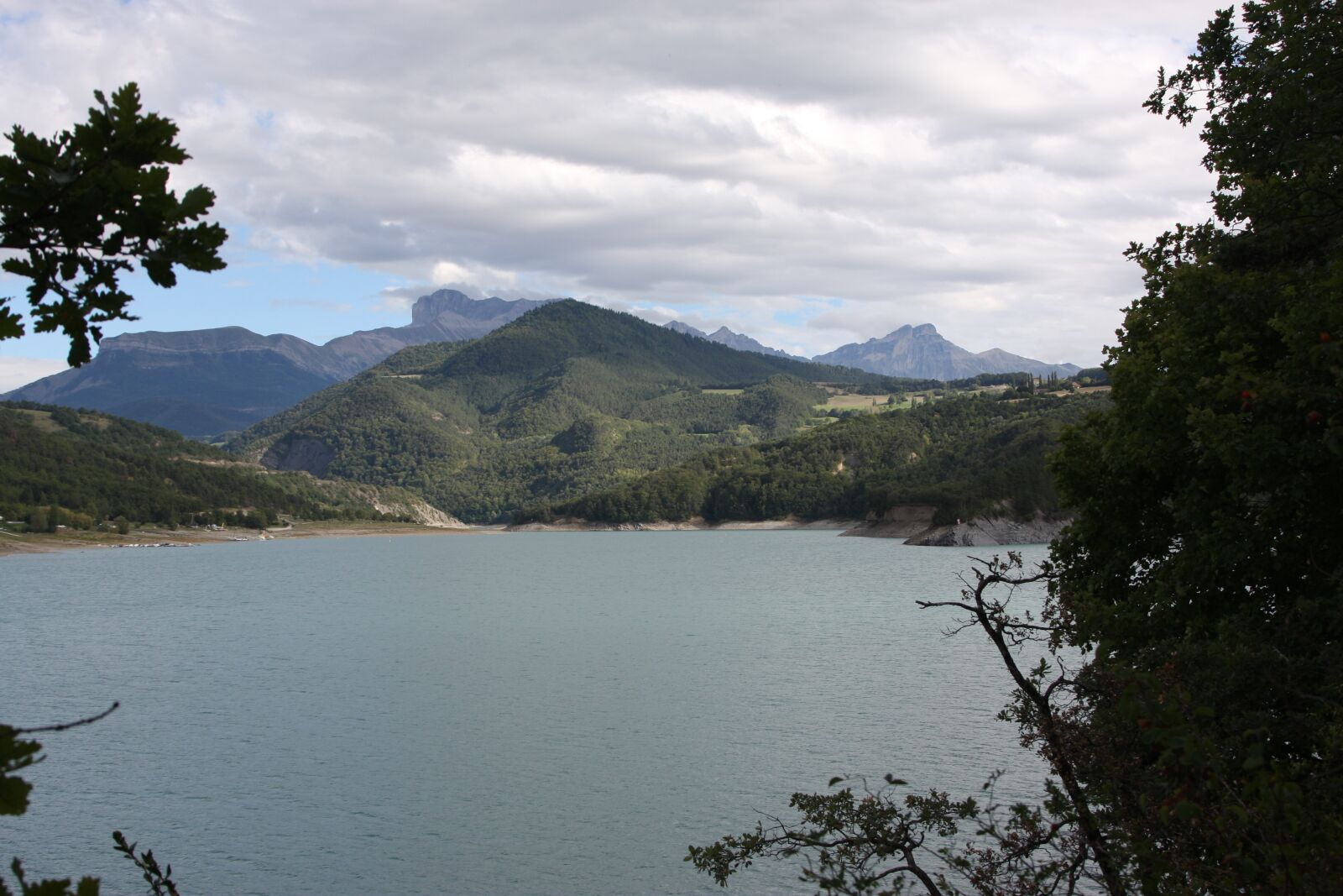 Canon EOS 40D sample photo. Lake, gateways, hiking photography