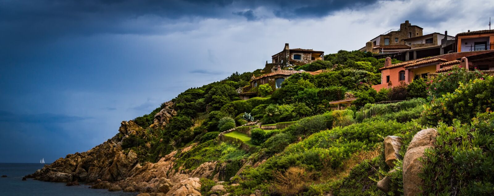 Sony SLT-A77 + DT 18-270mm F3.5-6.3 SSM sample photo. Mediterranean, architecture, clouds photography