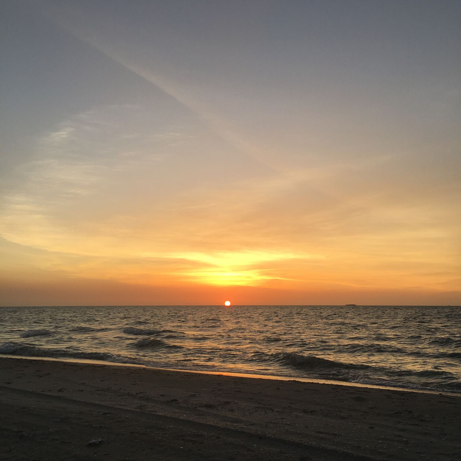 Apple iPhone 6s sample photo. Sun, sunset, sea photography