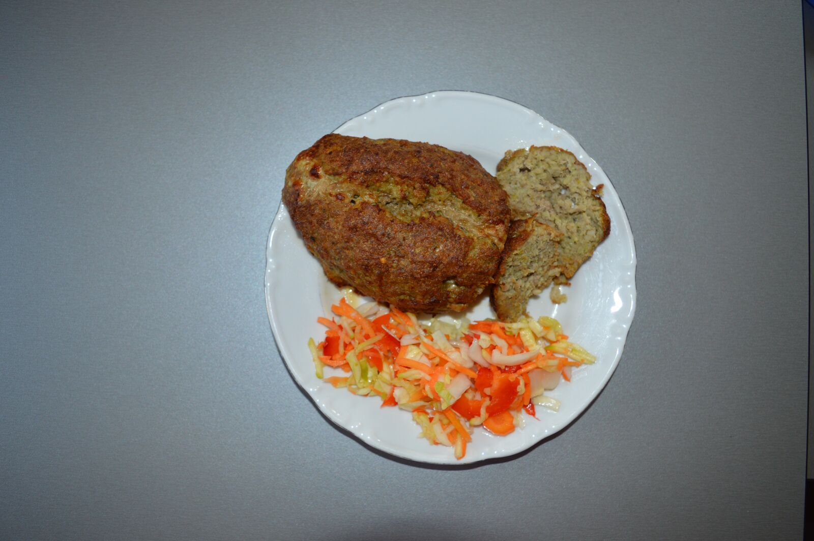 Nikon D3200 sample photo. Food, vegetables, meatloaf photography