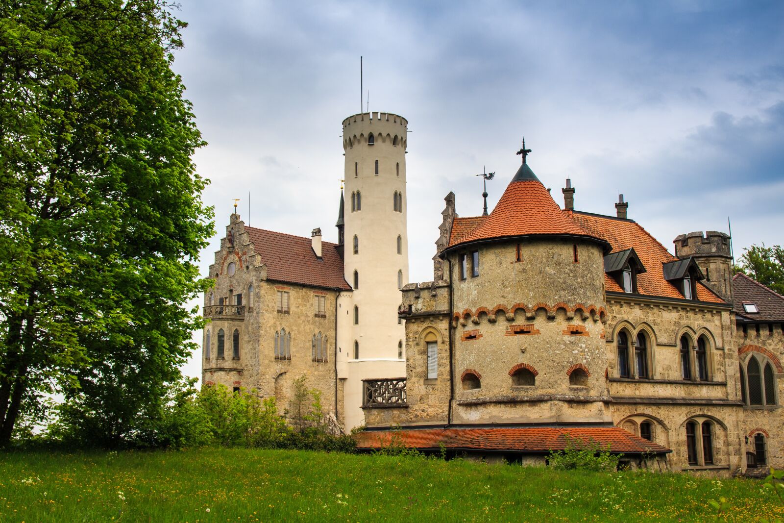 Canon EOS 650D (EOS Rebel T4i / EOS Kiss X6i) sample photo. Burg lichtenstein, castle, romantic photography
