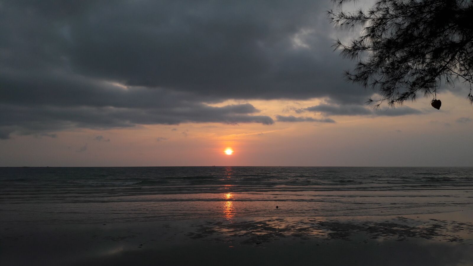 Samsung Galaxy A5(2016) sample photo. Sunset, thailand, sea photography