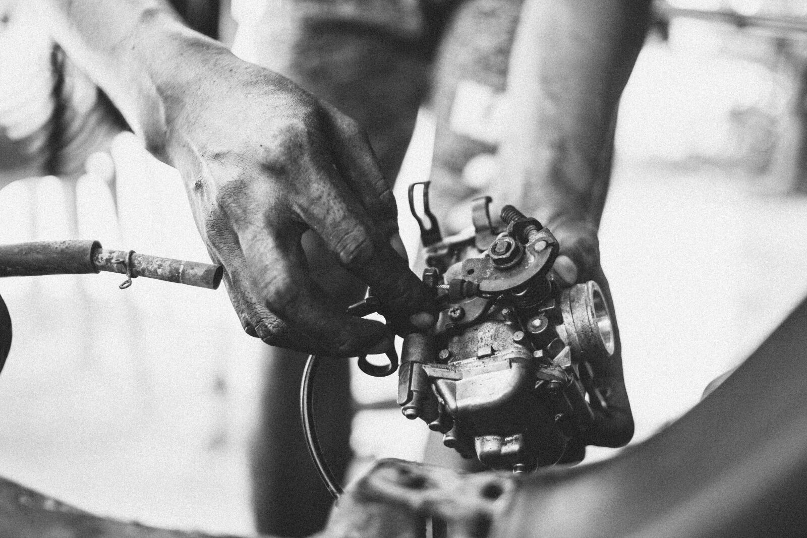 Canon EOS 5D sample photo. Carburetor, motorcycle, work photography