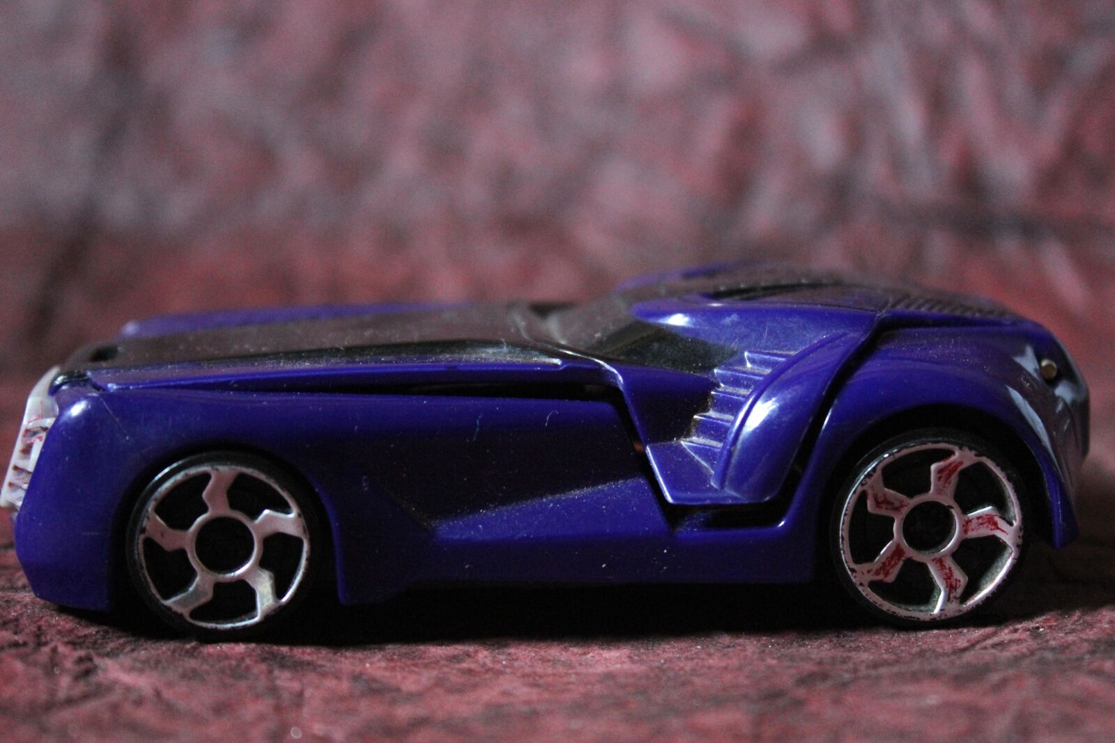 Canon EOS 600D (Rebel EOS T3i / EOS Kiss X5) sample photo. Toy, sport, car, vehicle photography