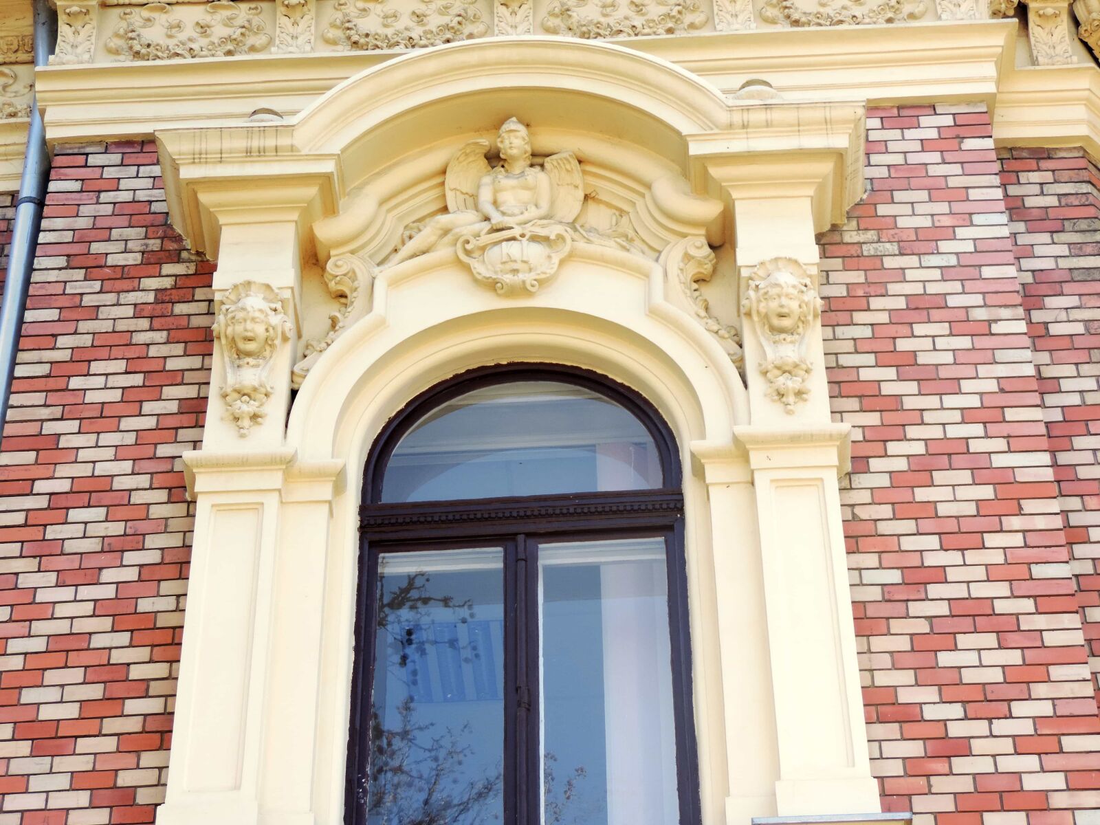 Nikon Coolpix P520 sample photo. Baroque, sculpture, architecture, building photography