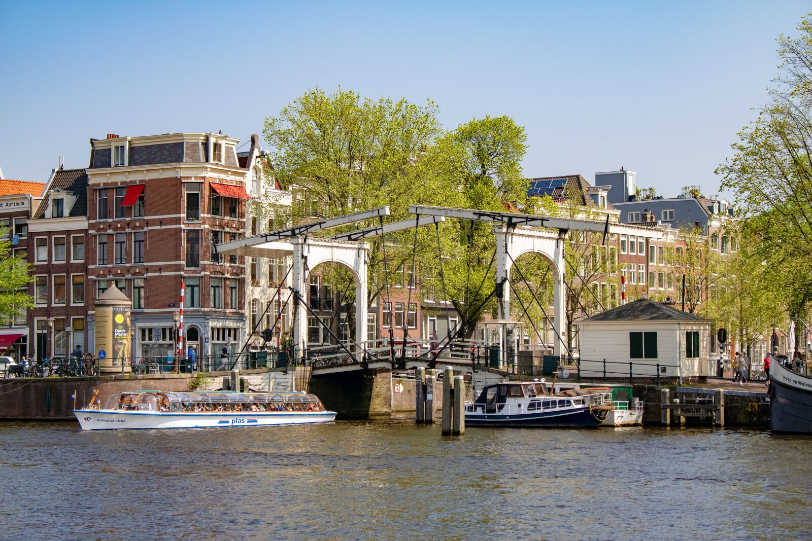Canon EOS 750D (EOS Rebel T6i / EOS Kiss X8i) sample photo. Amsterdam, channel, drawbridge photography