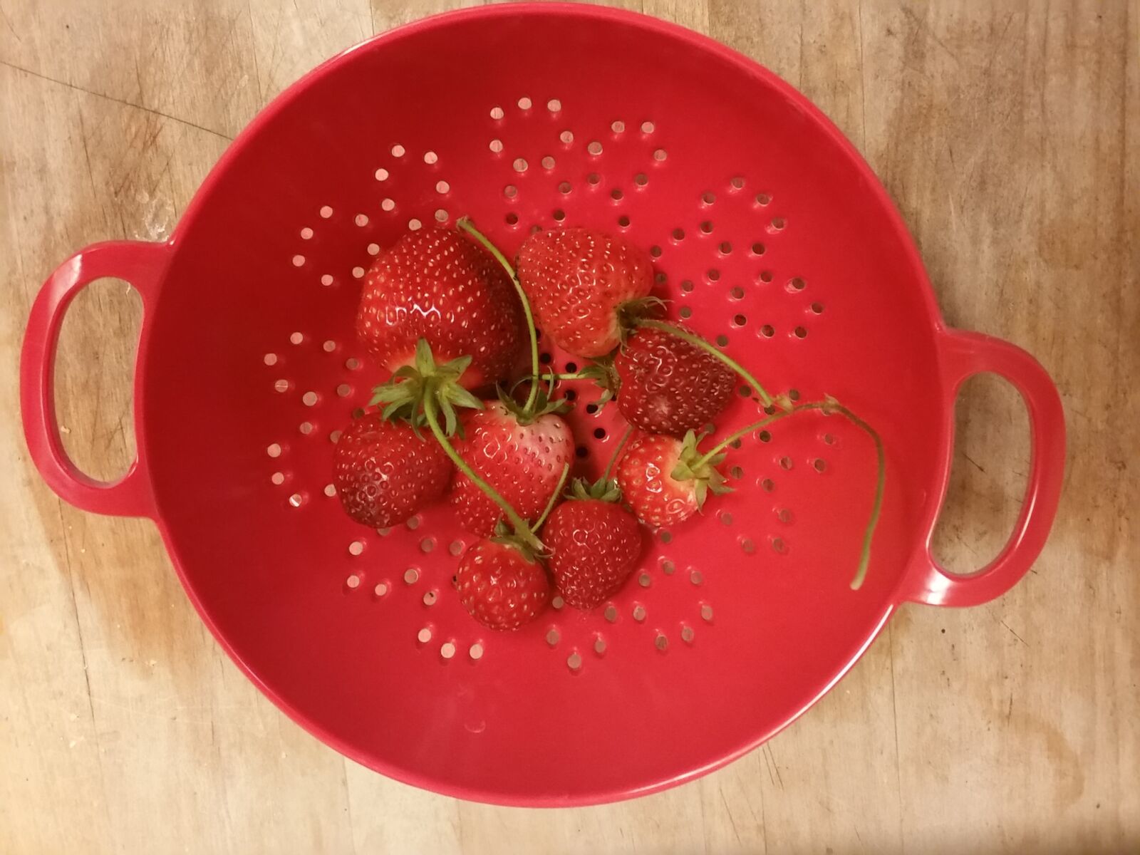 Samsung Galaxy S5 sample photo. Food, kitchen, red, reds photography
