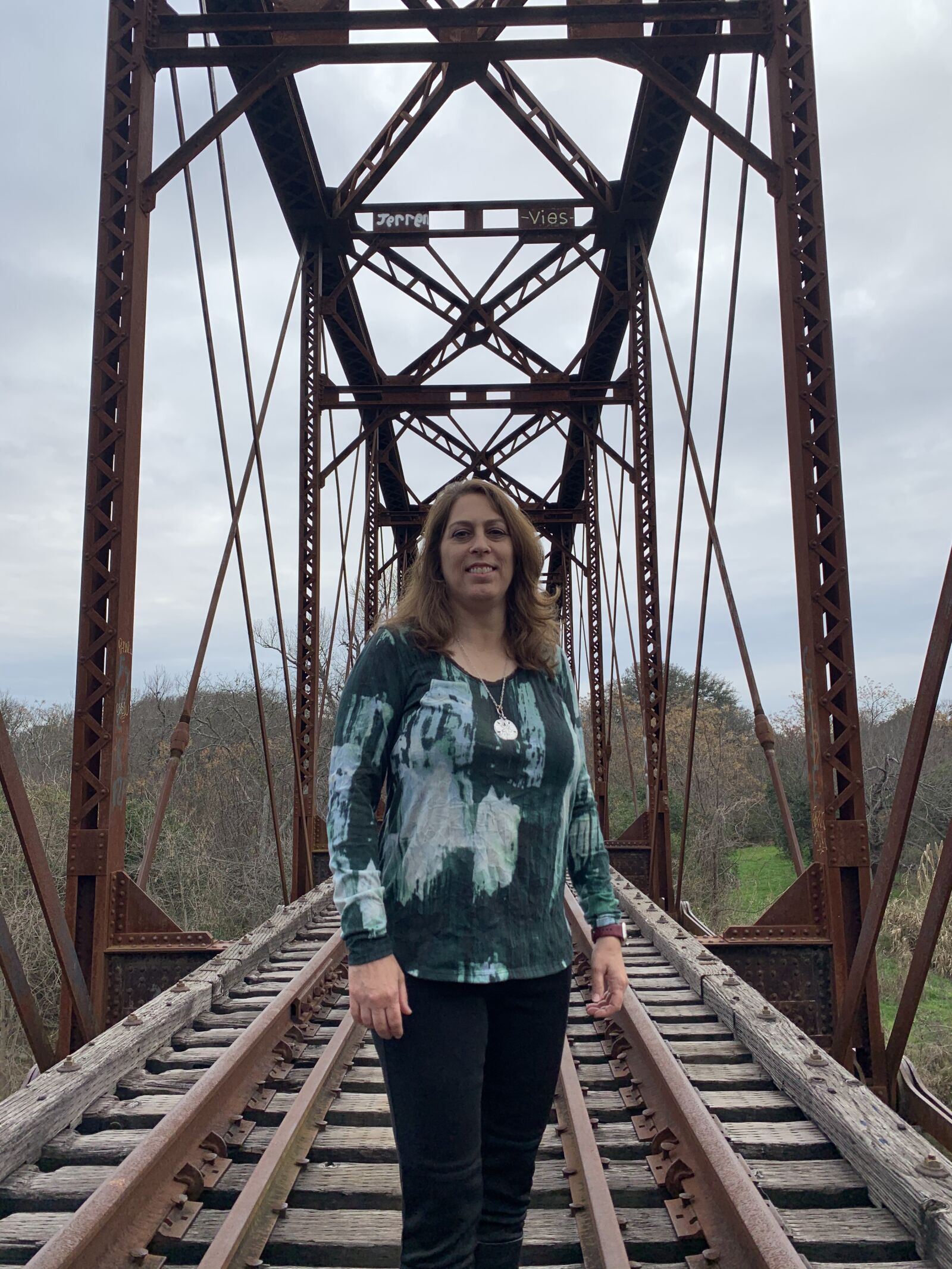 Apple iPhone XR sample photo. Railroad, bridge, architecture photography