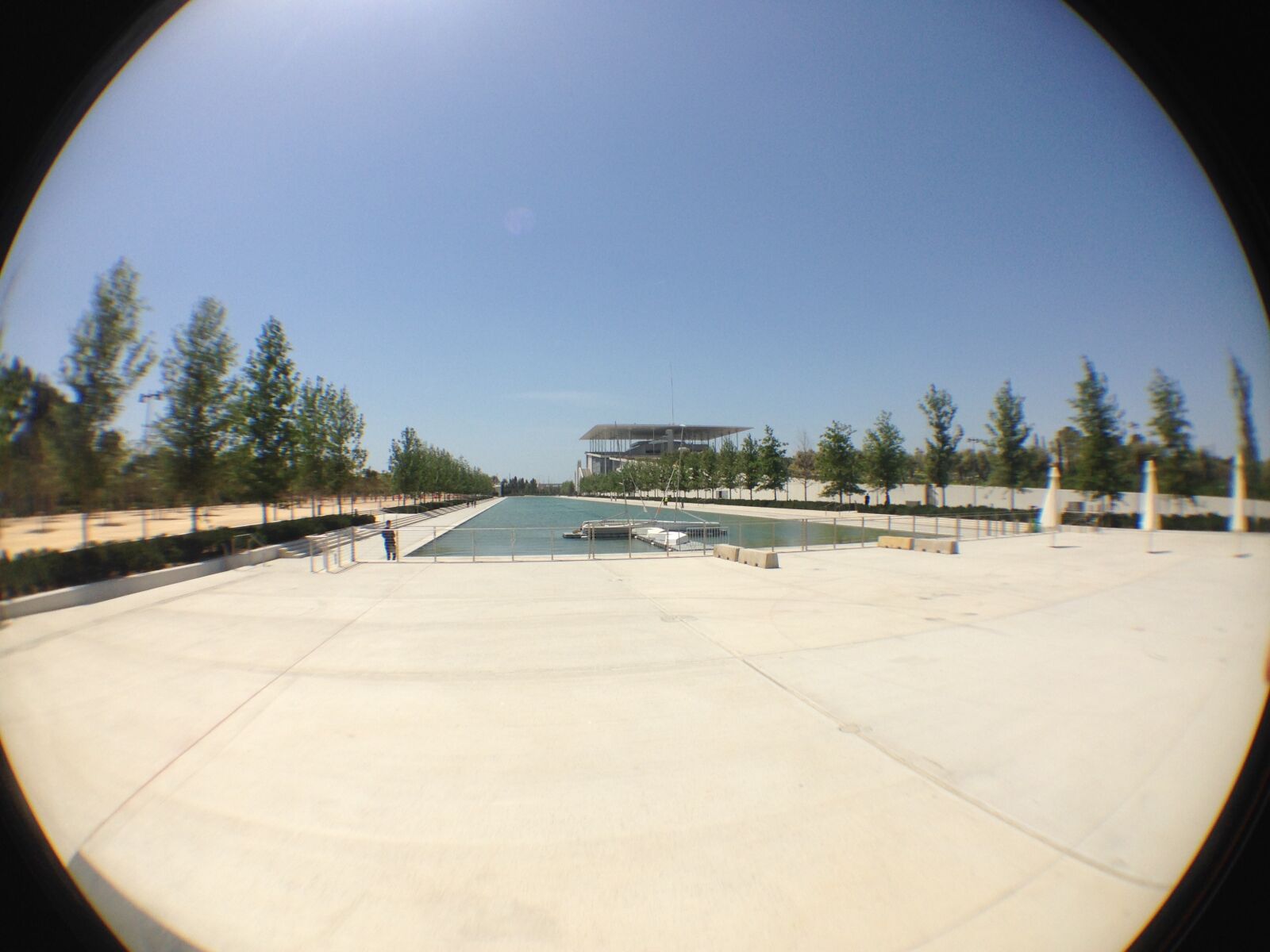 iPhone 5 back camera 4.12mm f/2.4 sample photo. Fisheye, lens photography