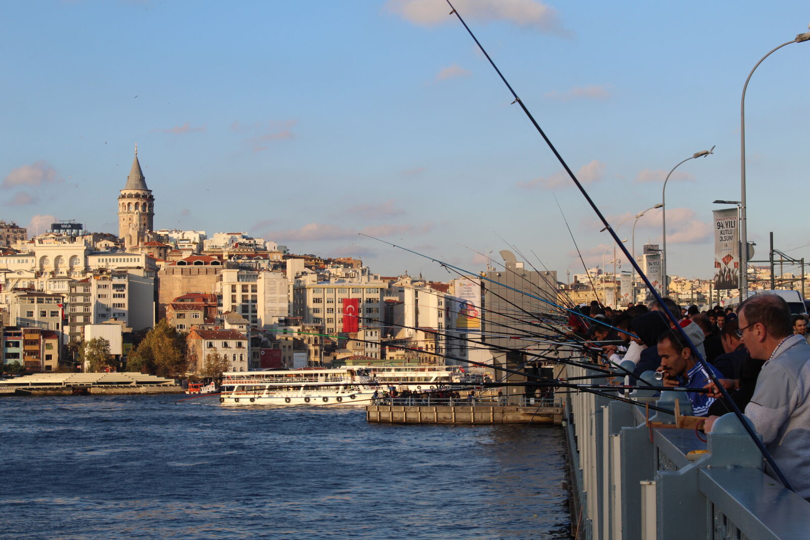 Canon EOS 1300D (EOS Rebel T6 / EOS Kiss X80) sample photo. Beyoglu, bridge, city, fishermen photography