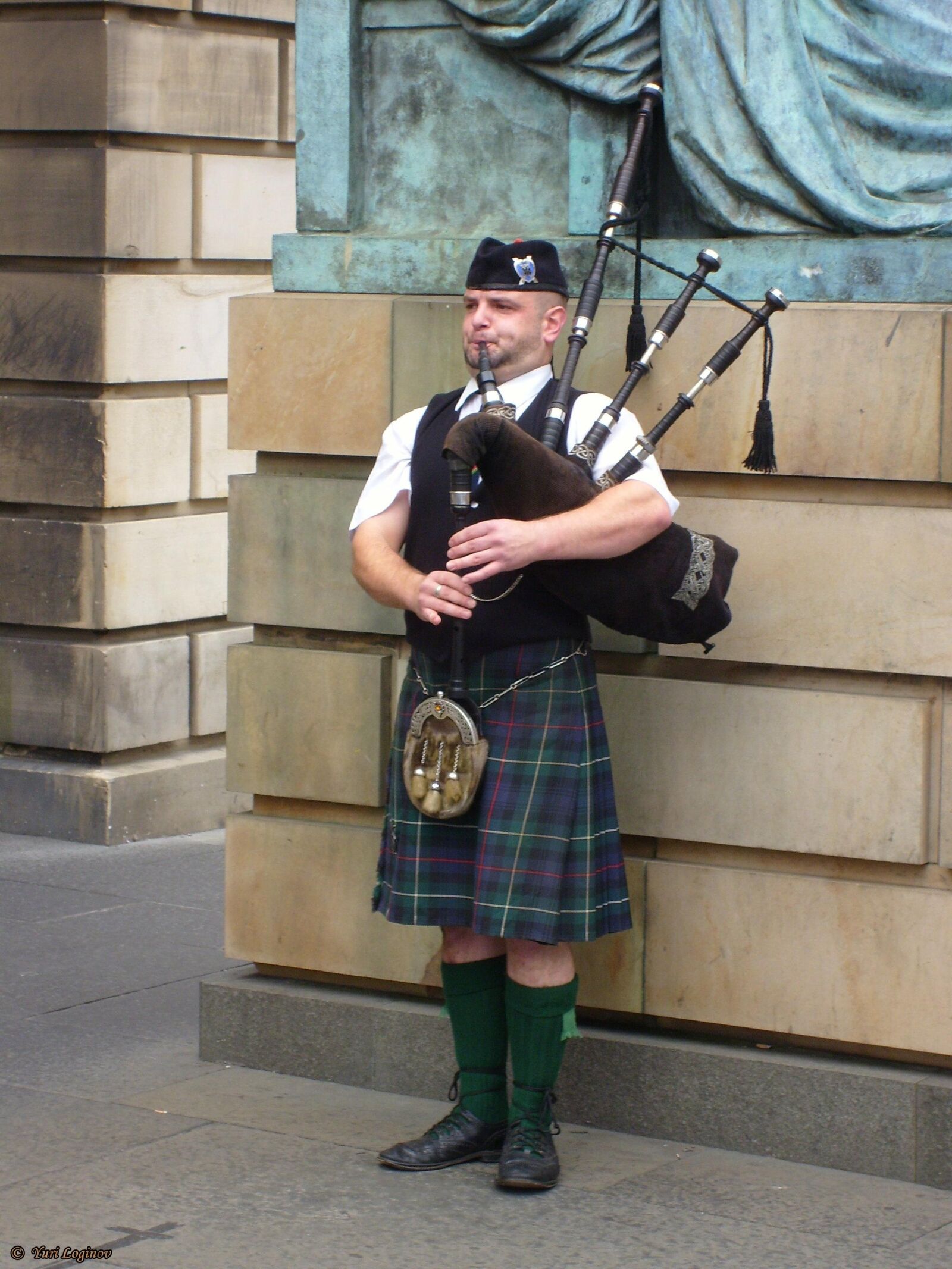 Samsung Digimax S700 / Kenox S700 / Digimax Cyber 730 sample photo. Edinburgh, scotland, united, kingdom photography