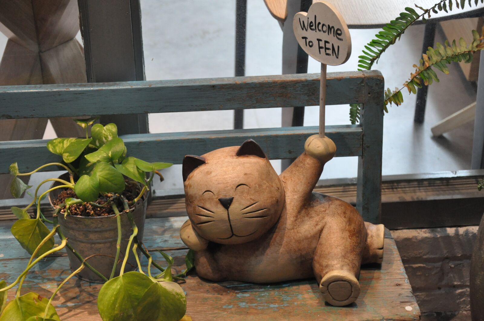 Nikon D90 sample photo. Lucky cat, gulangyu island photography
