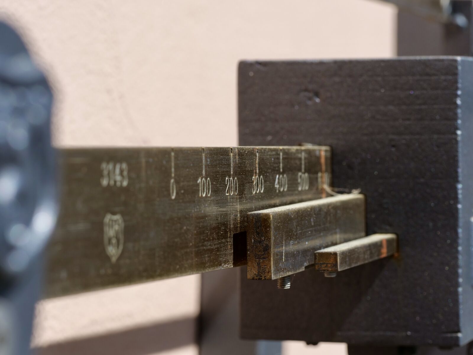 Panasonic Lumix DC-G9 sample photo. Technical, horizontal, close up photography