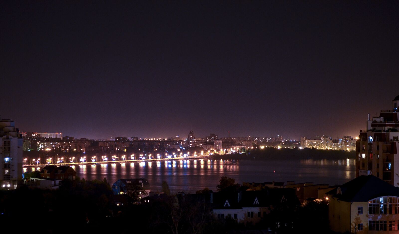 Nikon D5100 sample photo. Night city, lights, night photography