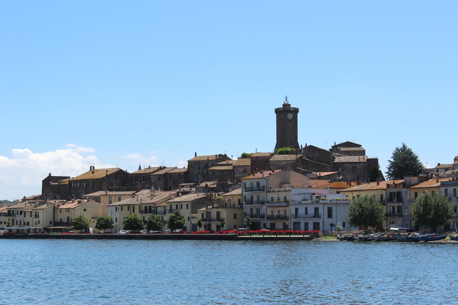 Canon EOS 1200D (EOS Rebel T5 / EOS Kiss X70 / EOS Hi) sample photo. Lazio, lake, of photography
