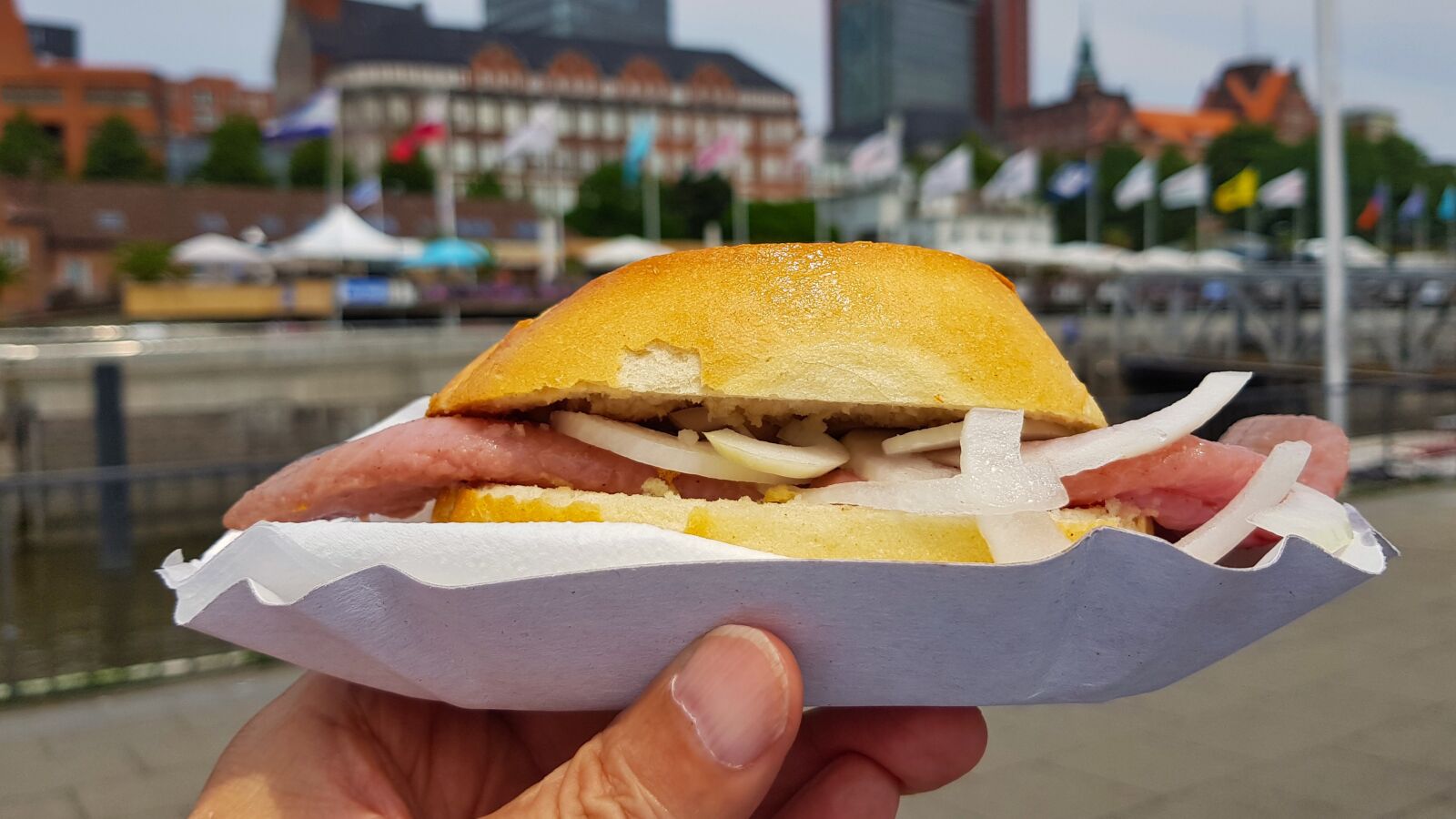 Samsung Galaxy S8+ sample photo. Fischbrötchen, maties, hamburg photography