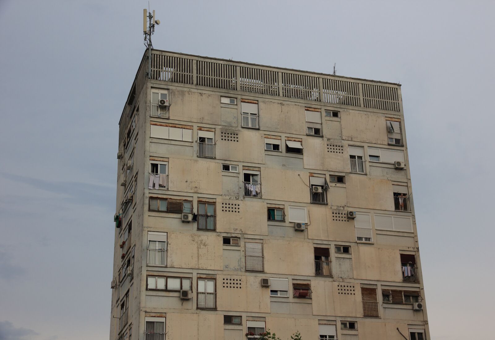 Canon EOS 550D (EOS Rebel T2i / EOS Kiss X4) sample photo. Montenegro, podgorica, residential photography