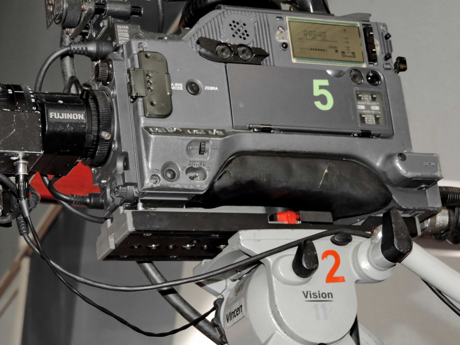 Nikon Coolpix P520 sample photo. Television news, video recording photography