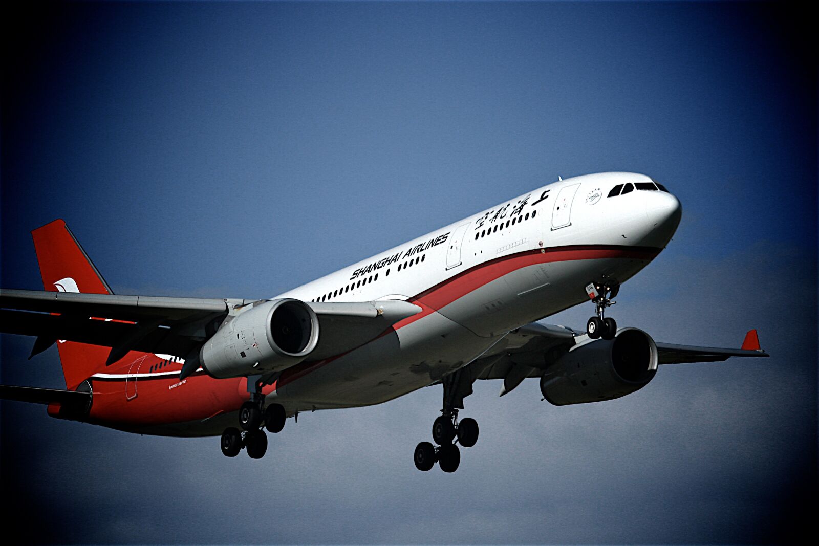 Canon EF 100-400mm F4.5-5.6L IS USM sample photo. Aeroplane, aircraft, airplane photography