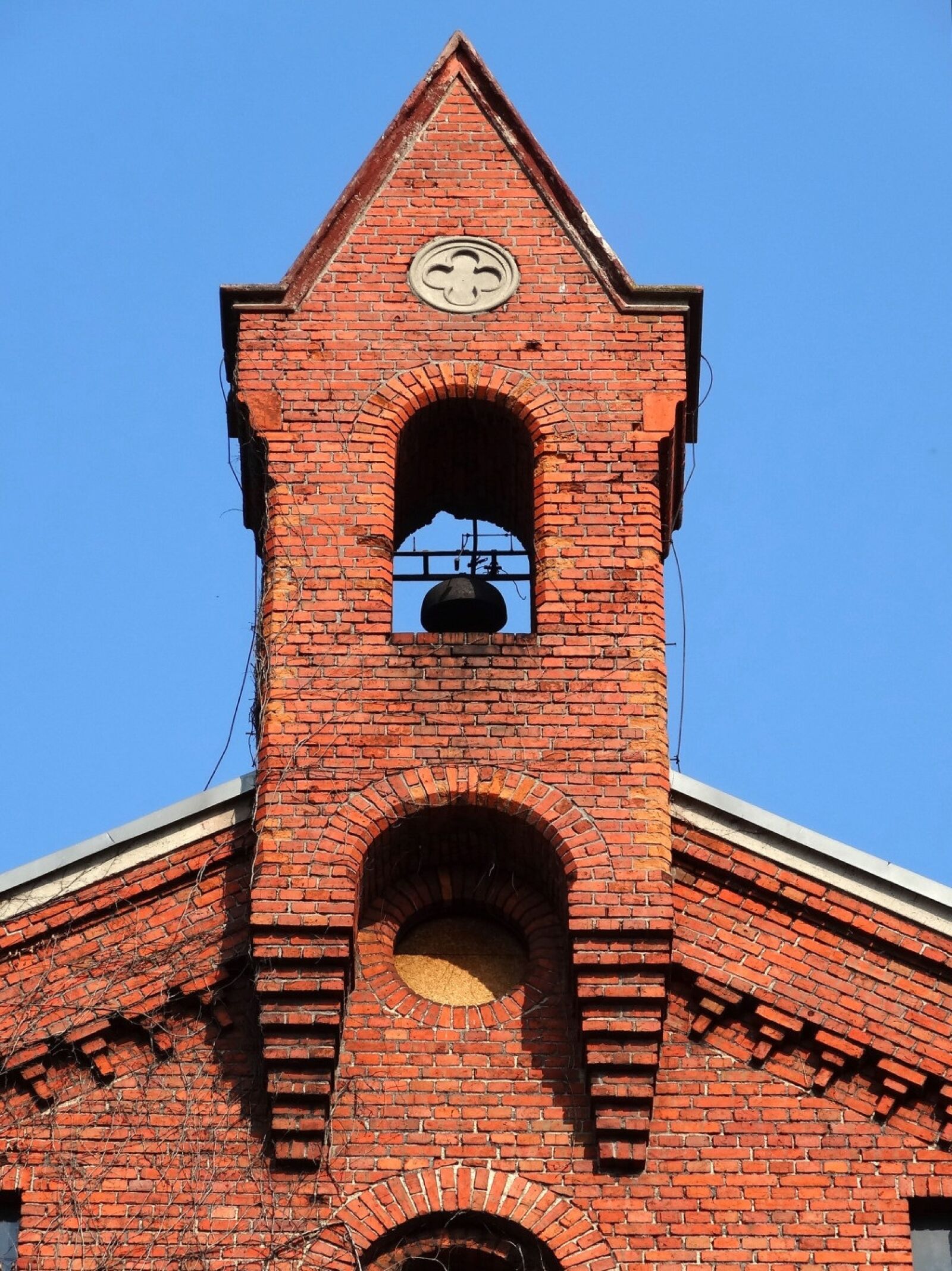 Sony Cyber-shot DSC-HX20V sample photo. Bydgoszcz, architecture, gable photography