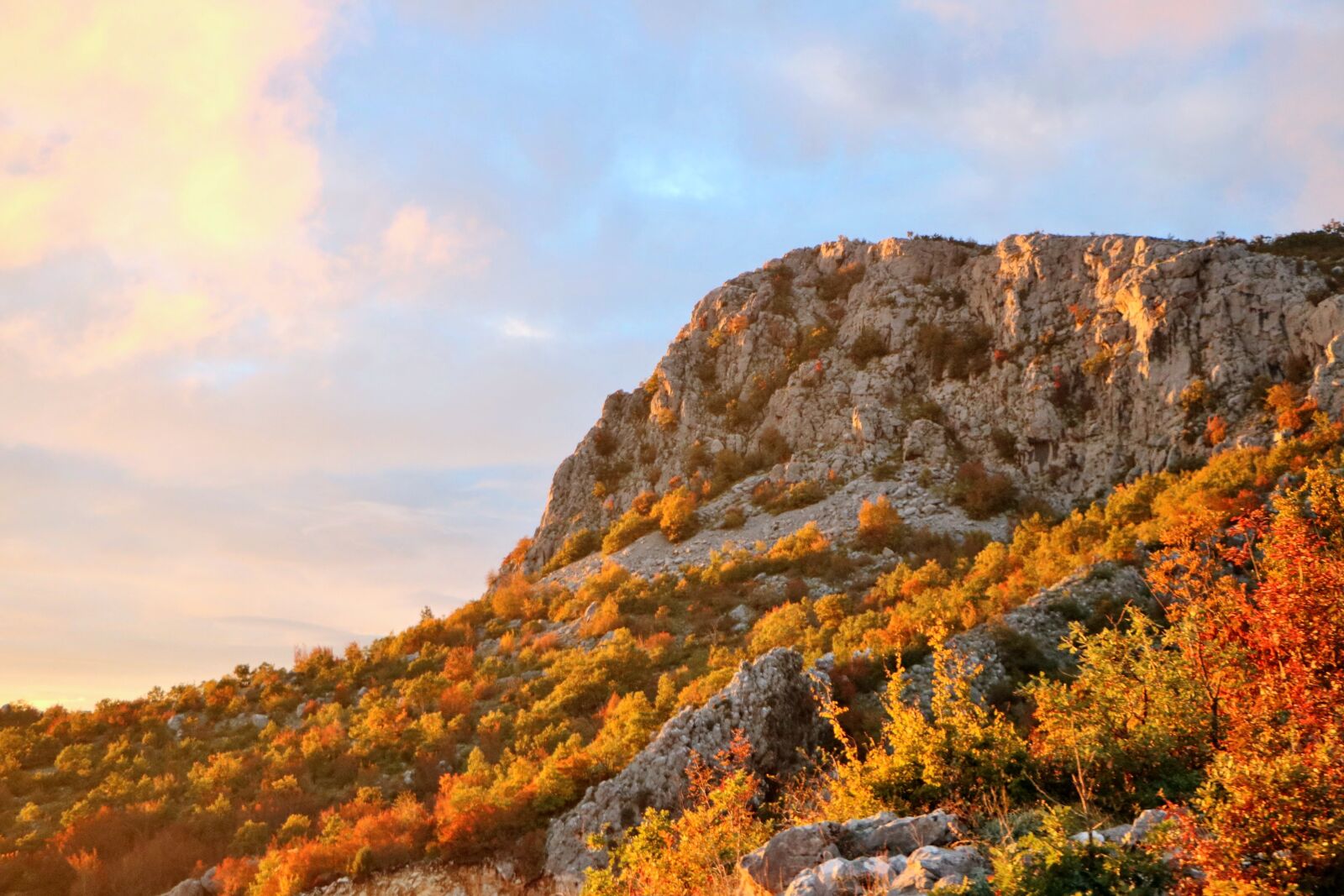 Canon EOS 760D (EOS Rebel T6s / EOS 8000D) sample photo. Sunset, mountain, landscape photography