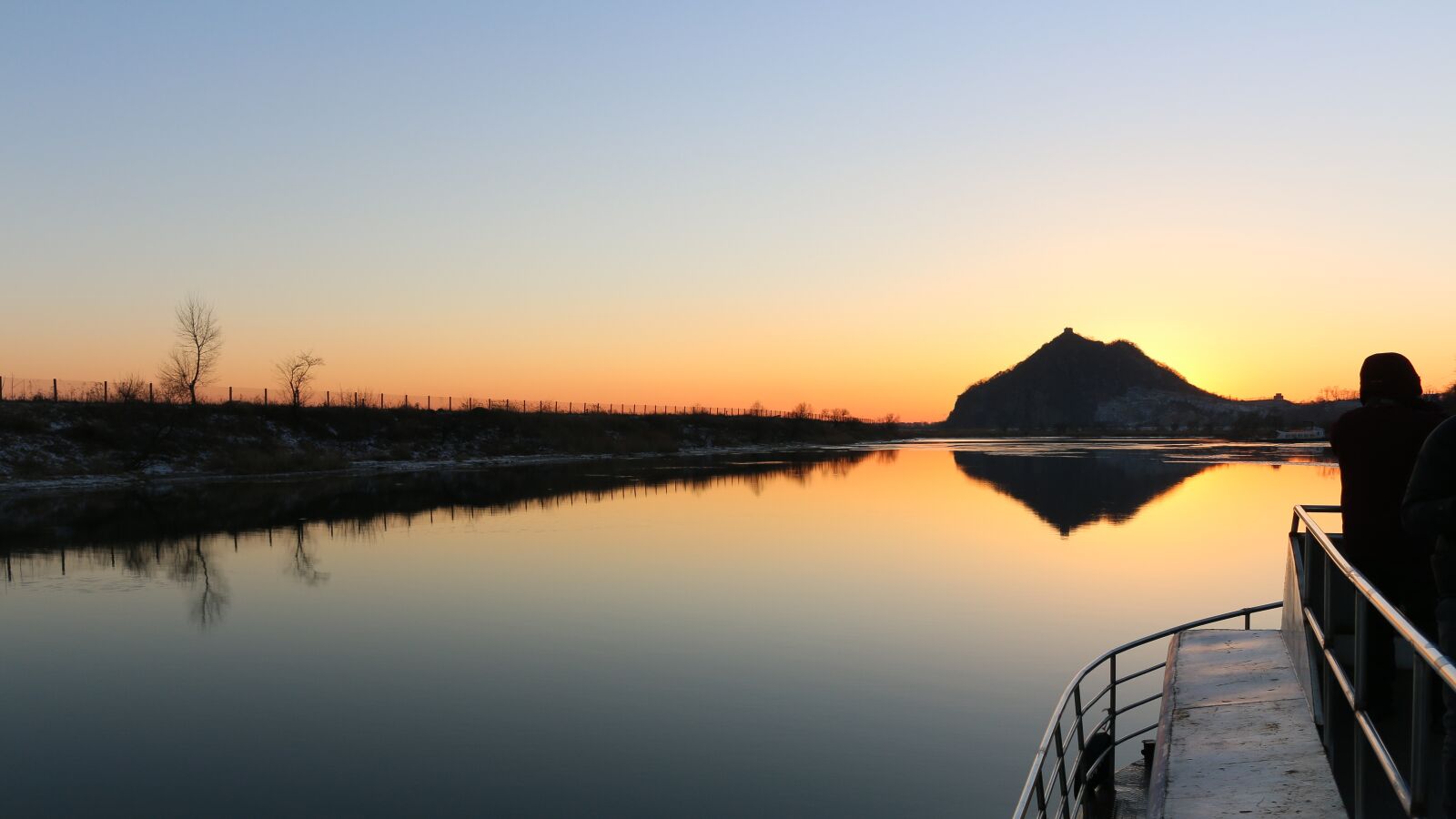 Canon EOS 70D sample photo. Sunset, yalu river, north photography