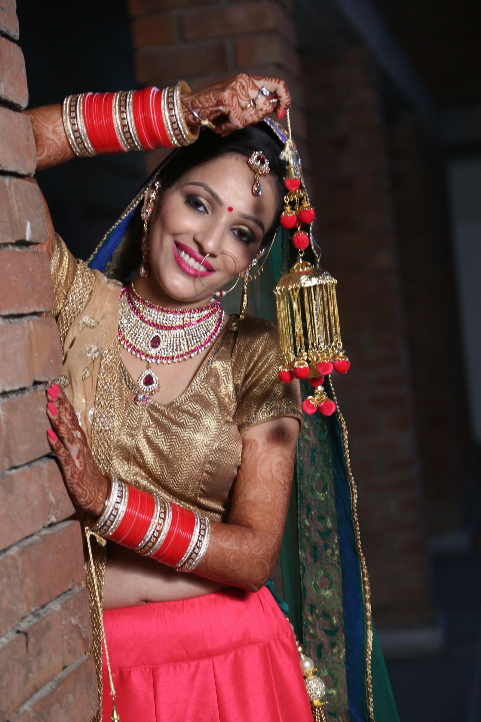 Canon EOS 6D + Canon EF 24-105mm F4L IS USM sample photo. Wedding, bride, groom photography