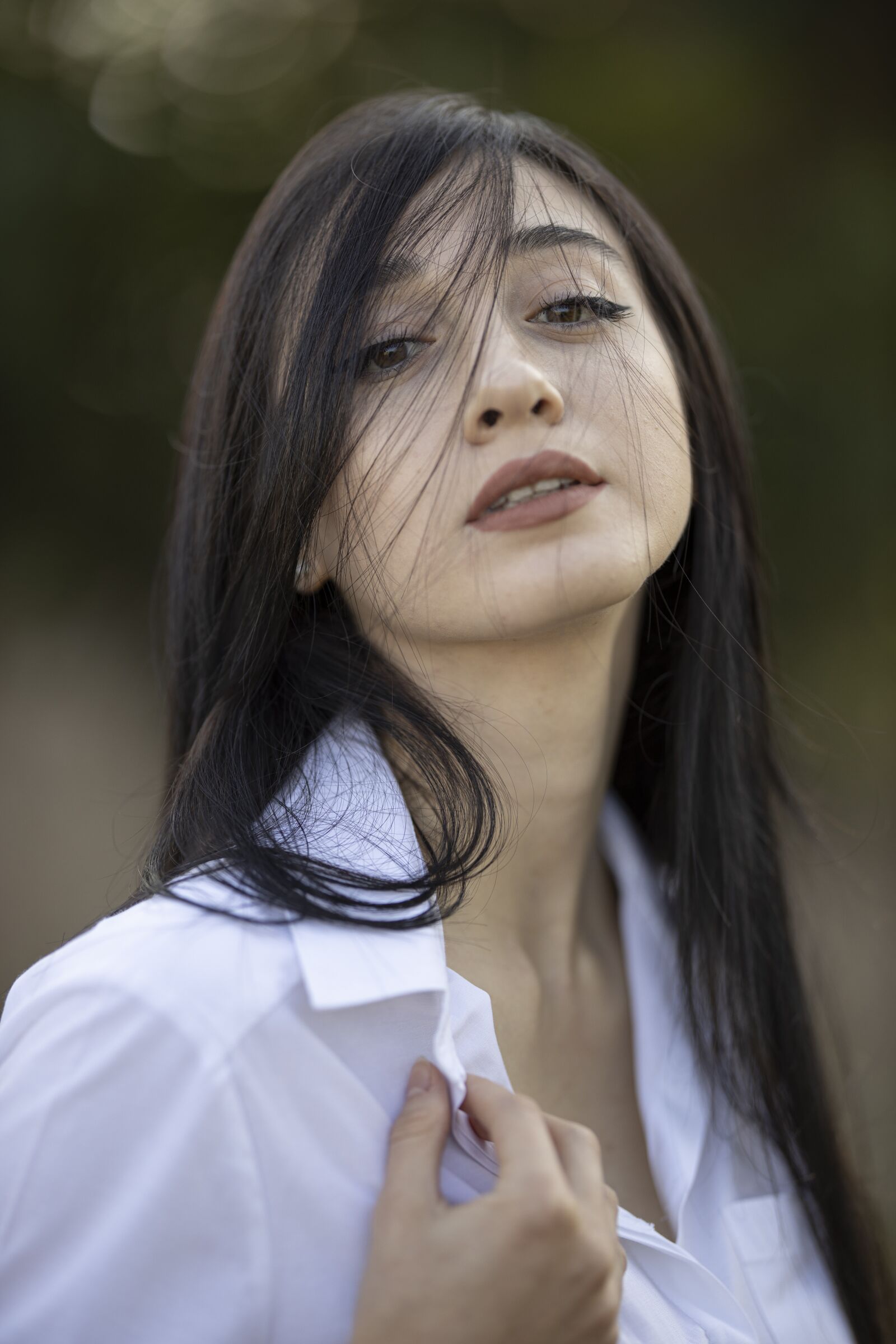 Canon RF 85mm F1.2L USM sample photo. Woman, pose, model photography
