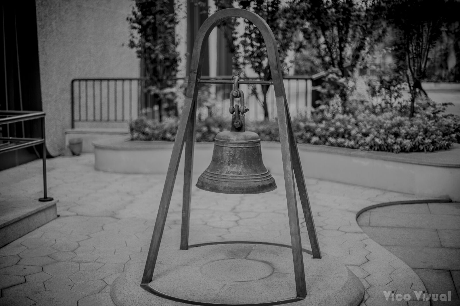 Canon EOS 5D Mark III + Canon EF 50mm F1.4 USM sample photo. Church, bell, black and photography