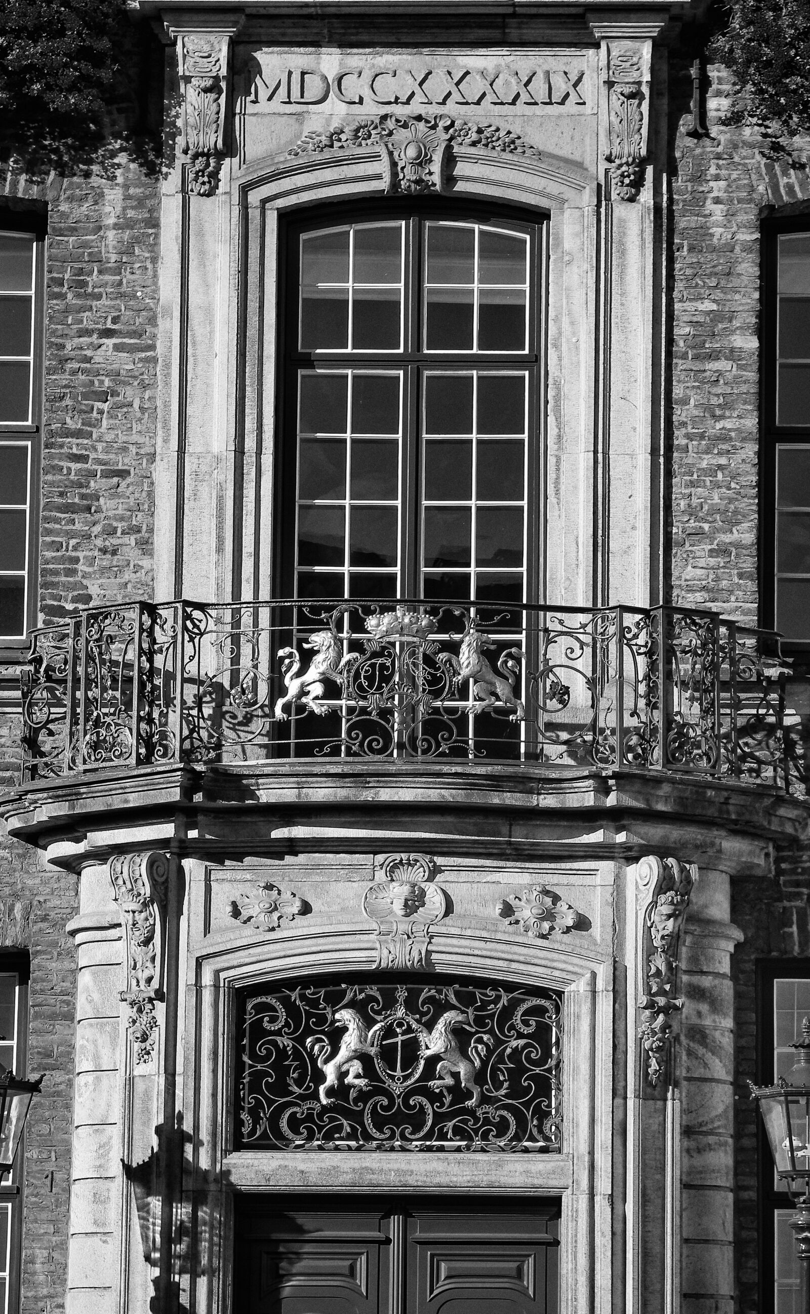 Canon EOS 550D (EOS Rebel T2i / EOS Kiss X4) sample photo. Old town hall, d photography