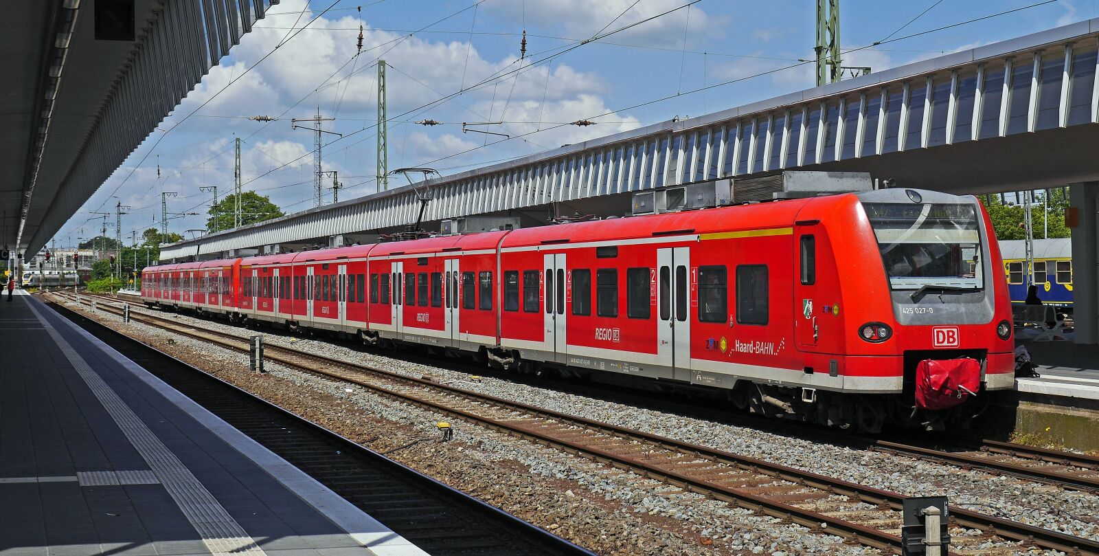 Panasonic Lumix DMC-GH3 sample photo. S bahn, platform, hbf photography