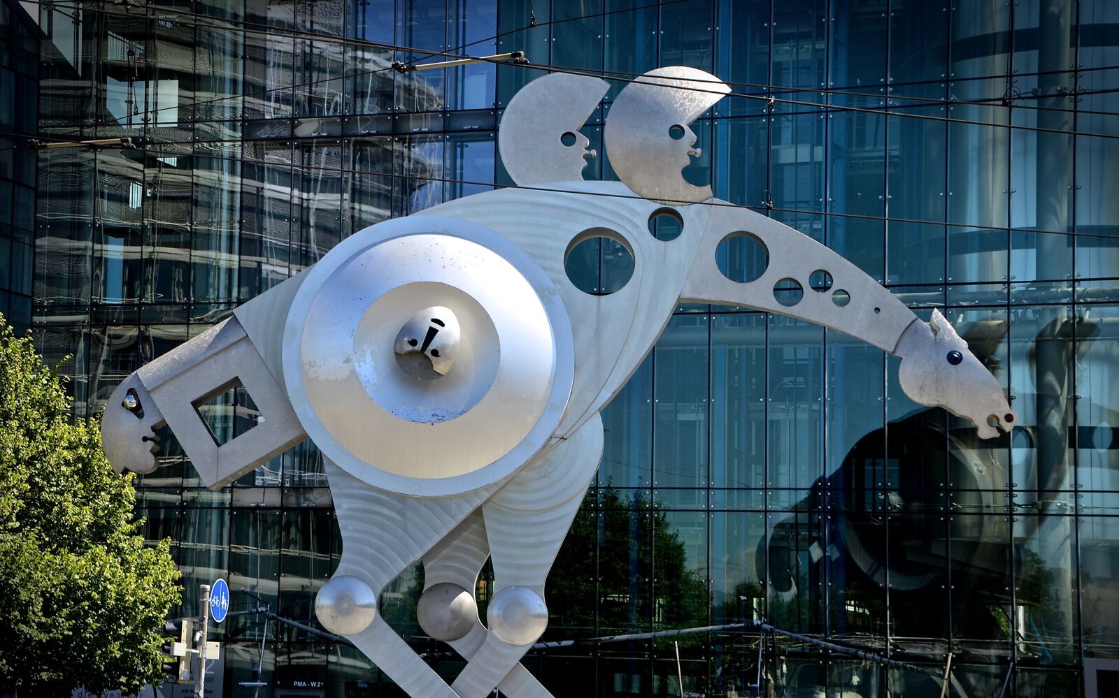 Nikon D3200 sample photo. Sculpture, metal, art photography