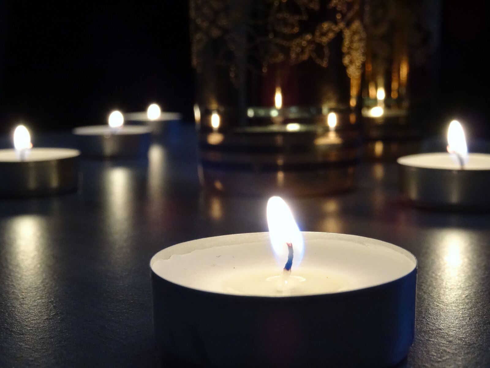 Sony DSC-HX50 sample photo. Candle, glow, tranquil photography