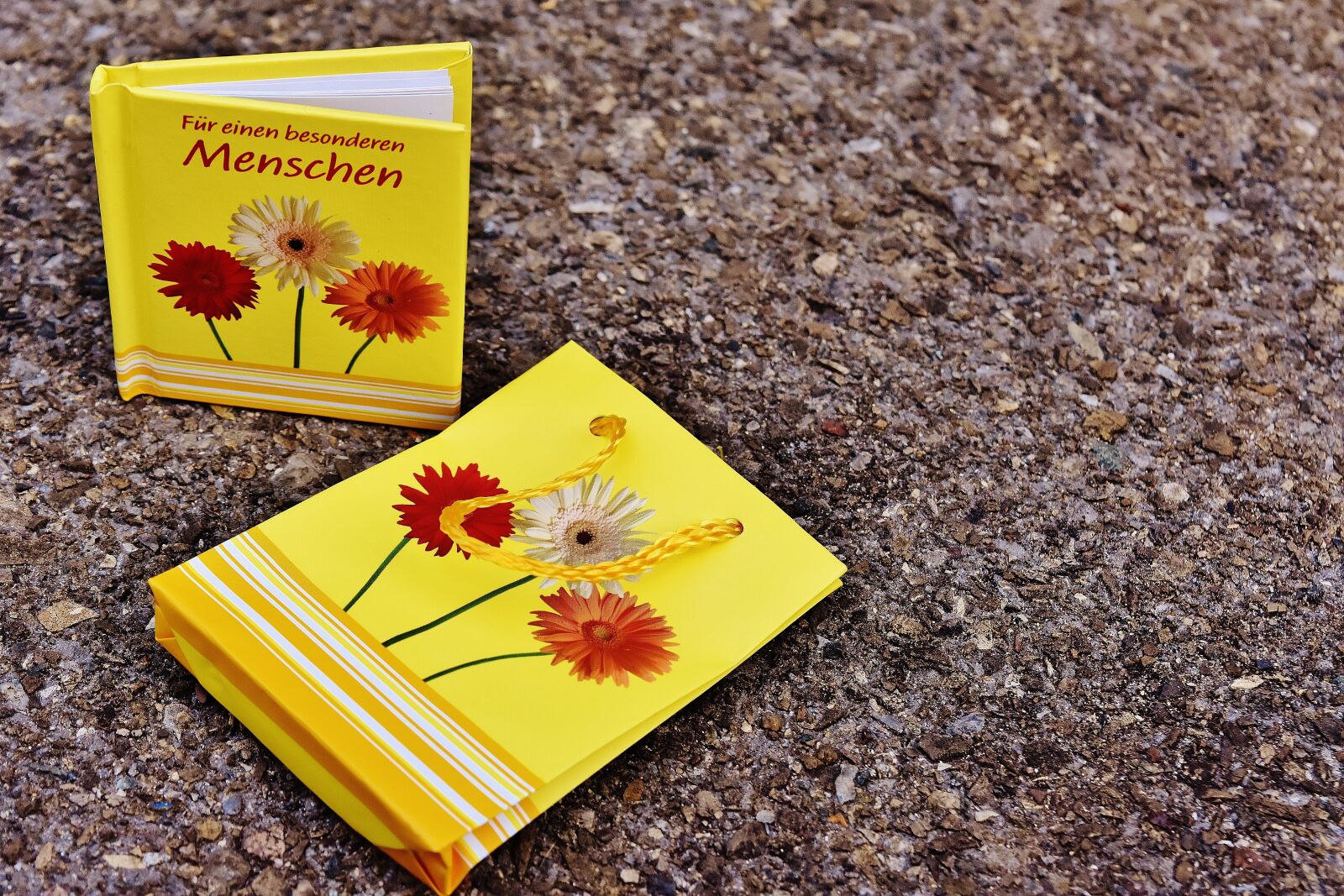 Nikon D7200 sample photo. Book, greeting card, rather photography