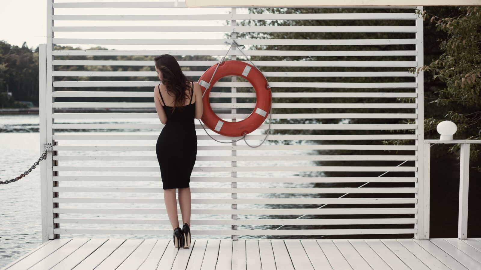 Canon EOS 5D Mark III sample photo. Black dress, girl, fashion photography