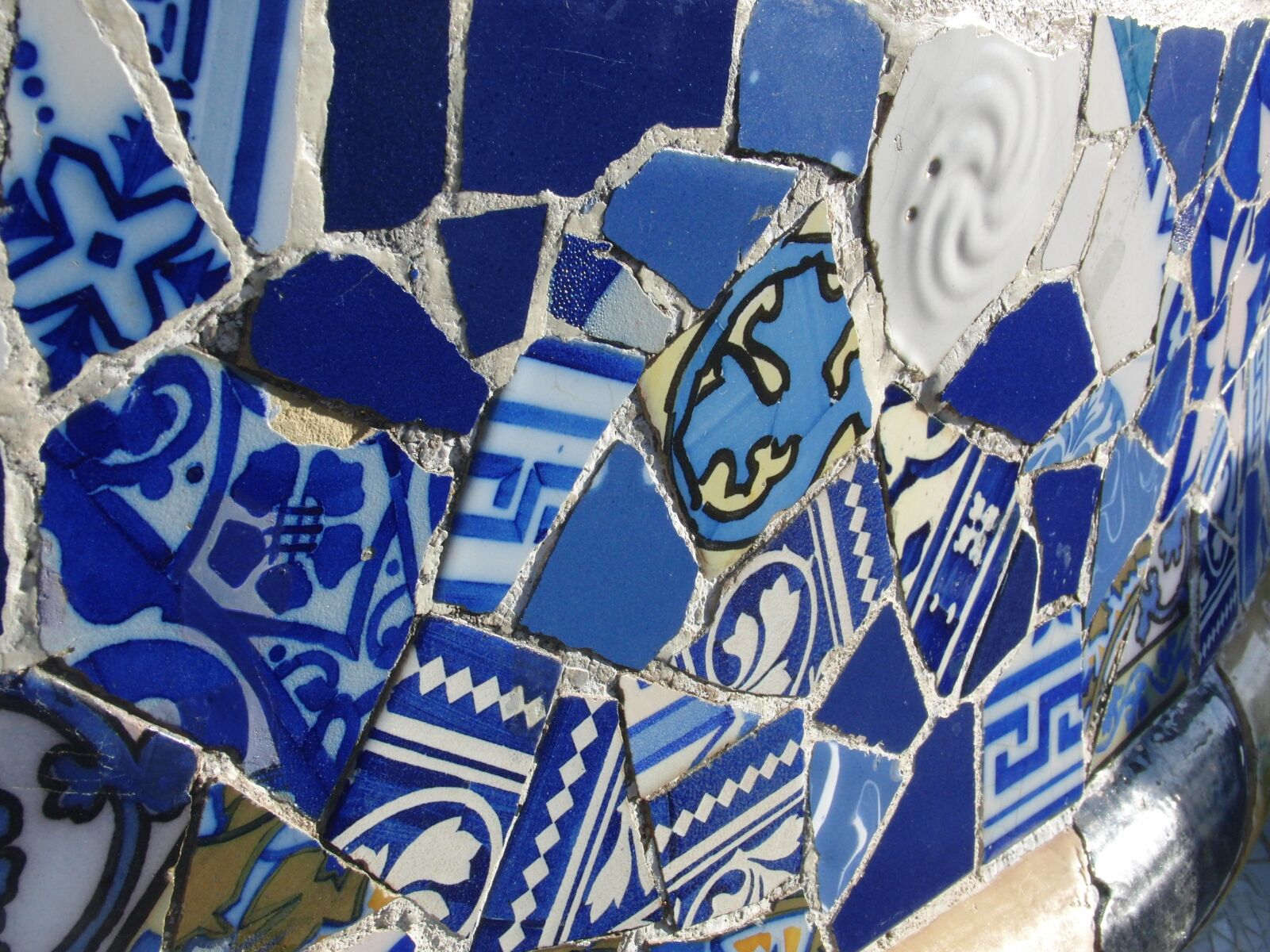 CASIO EX-FC100 sample photo. Tiles, pattern, fun photography