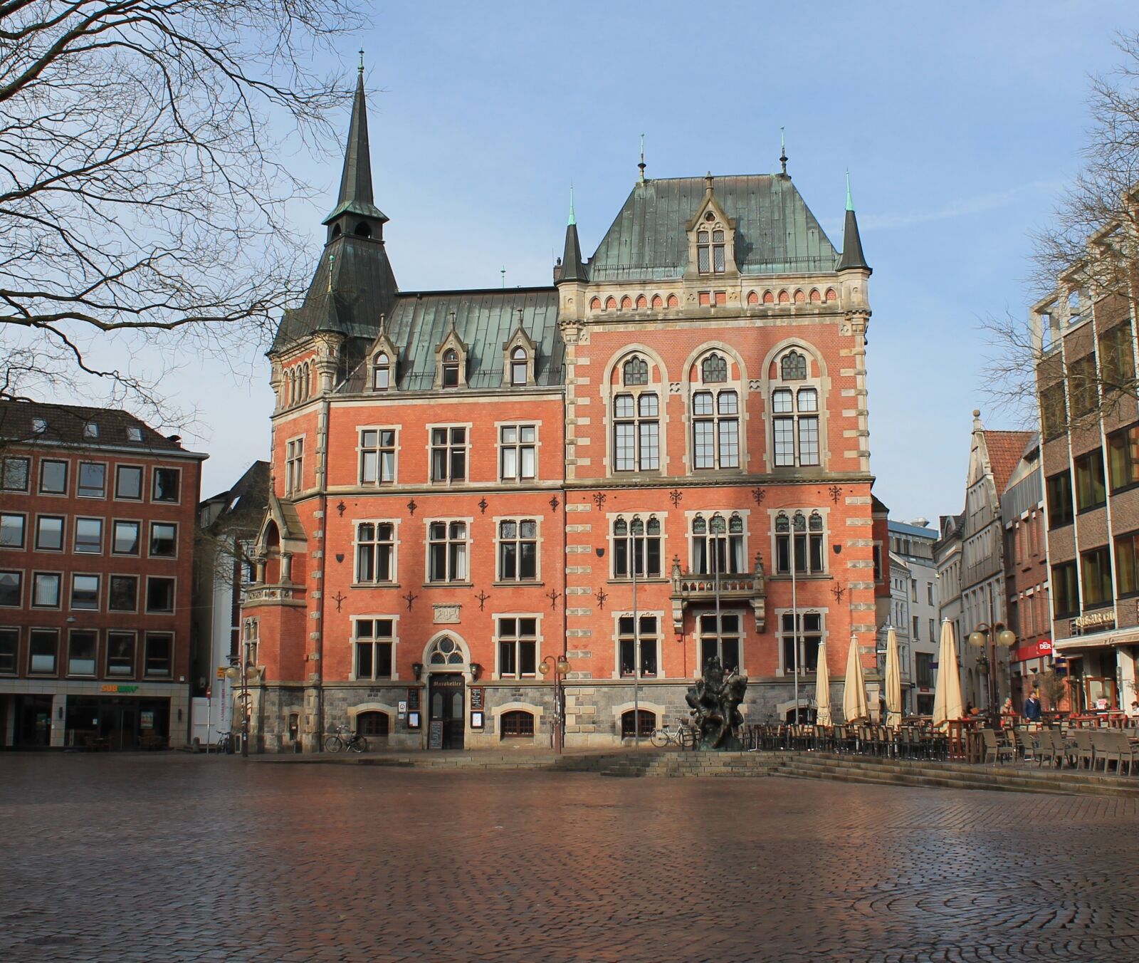 Canon EOS 1100D (EOS Rebel T3 / EOS Kiss X50) sample photo. Architecture, city, oldenburg photography
