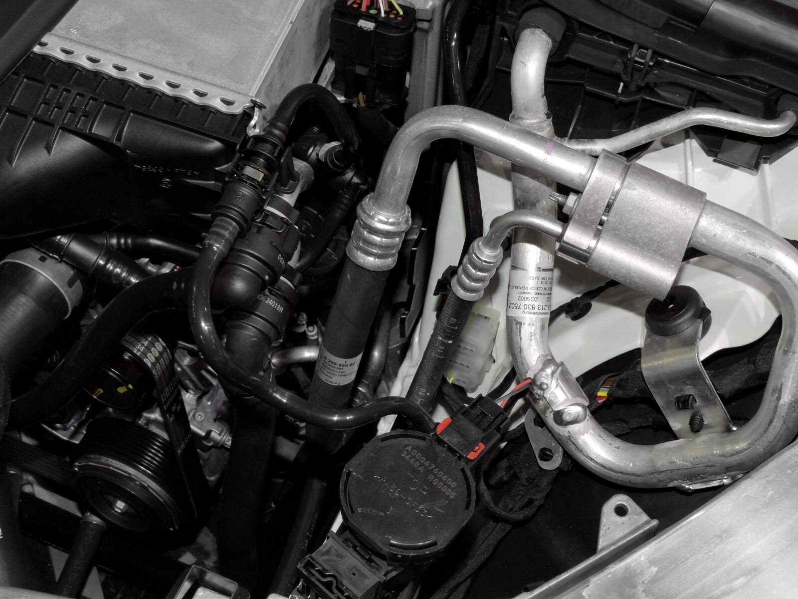 Nikon Coolpix P520 sample photo. Engine, engineering, automobile, car photography
