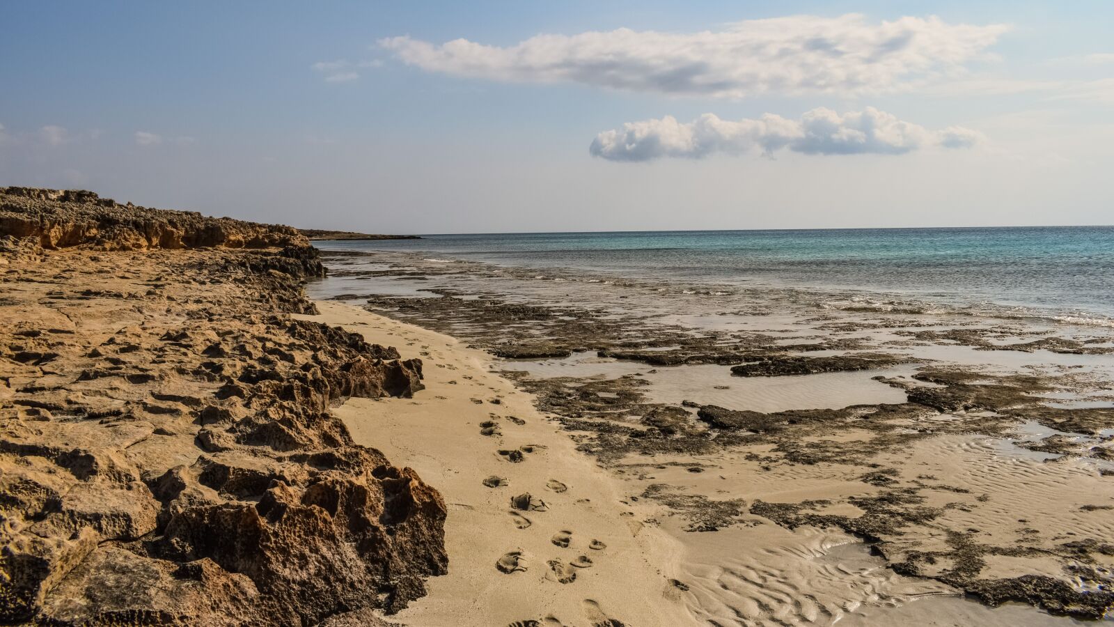 Nikon D3300 sample photo. Beach, sea, footprints photography