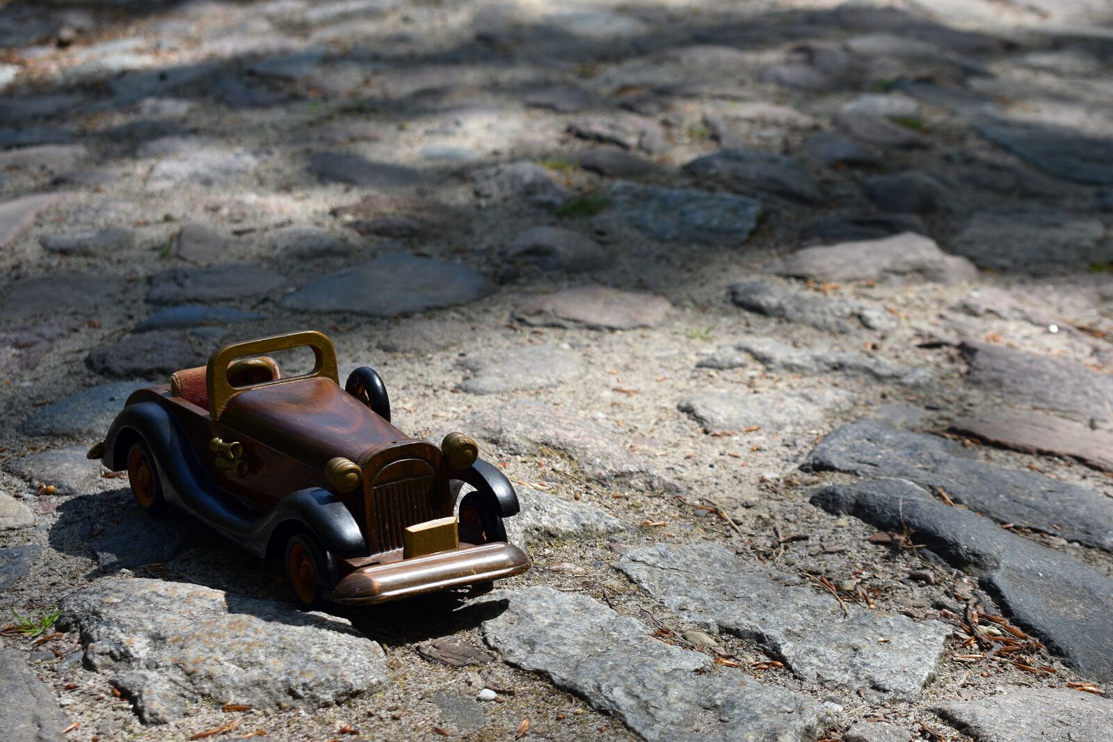 Nikon D3400 sample photo. Way, toy car, model photography