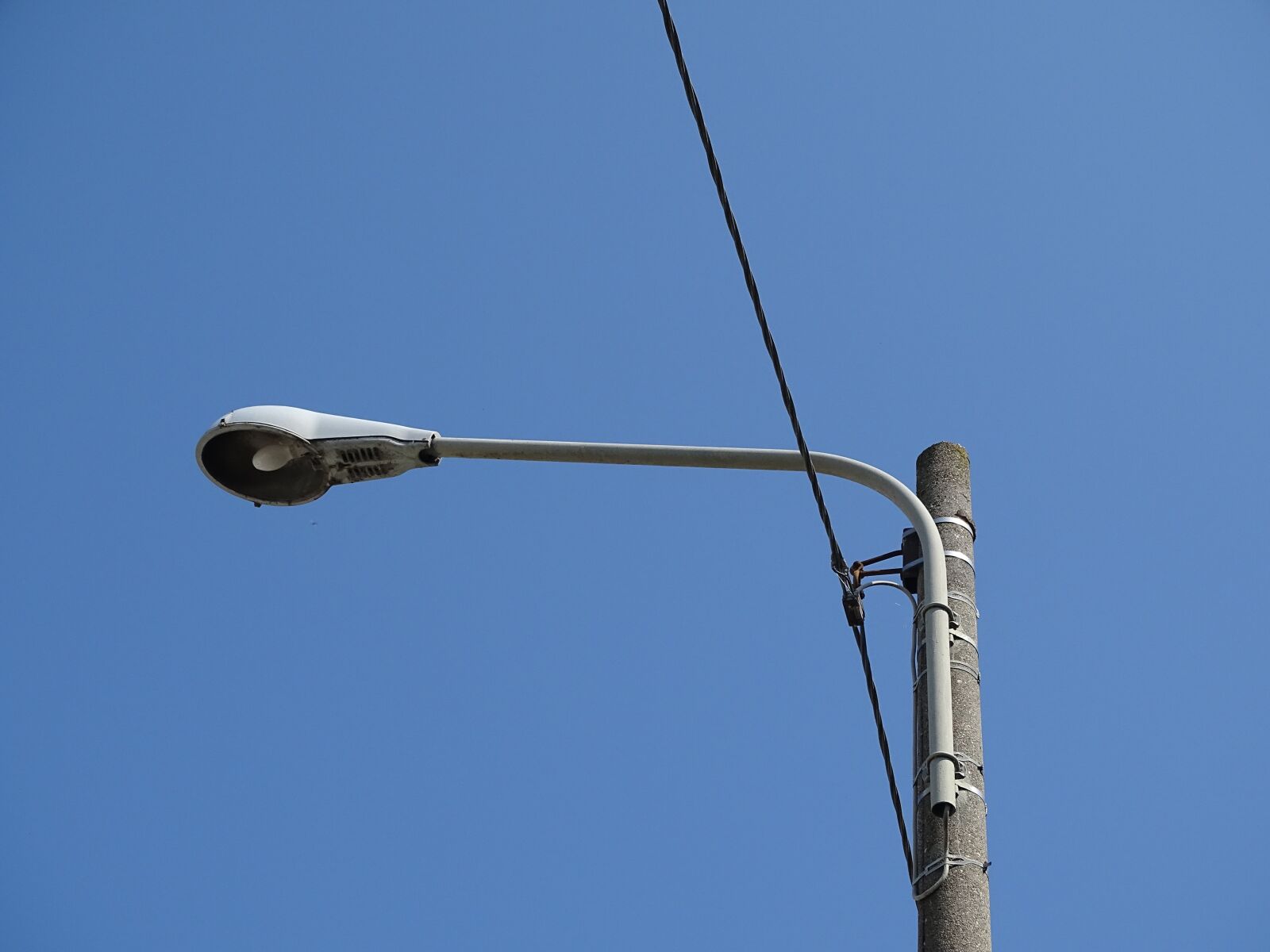 Sony Cyber-shot DSC-HX350 sample photo. Lamppost, light, lighting photography