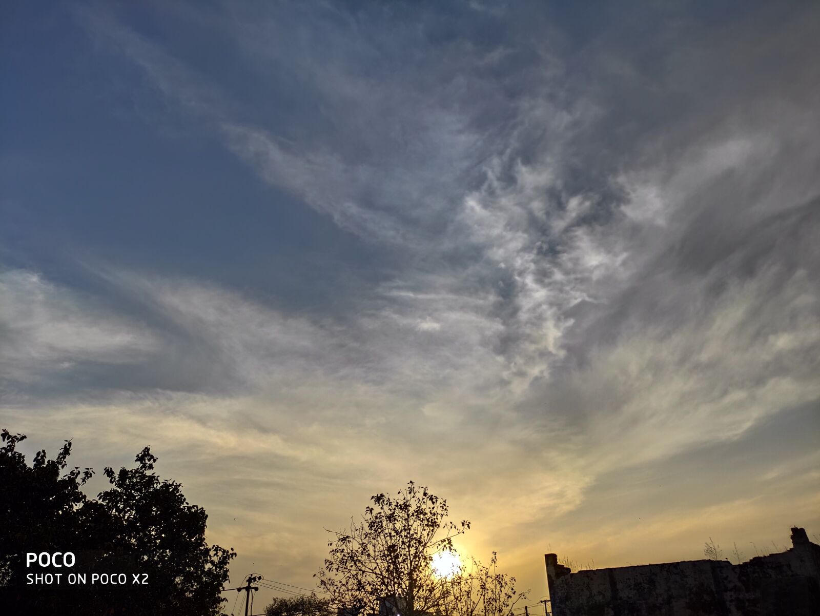 Xiaomi POCO X2 sample photo. Sunset, clouds, hurricane photography
