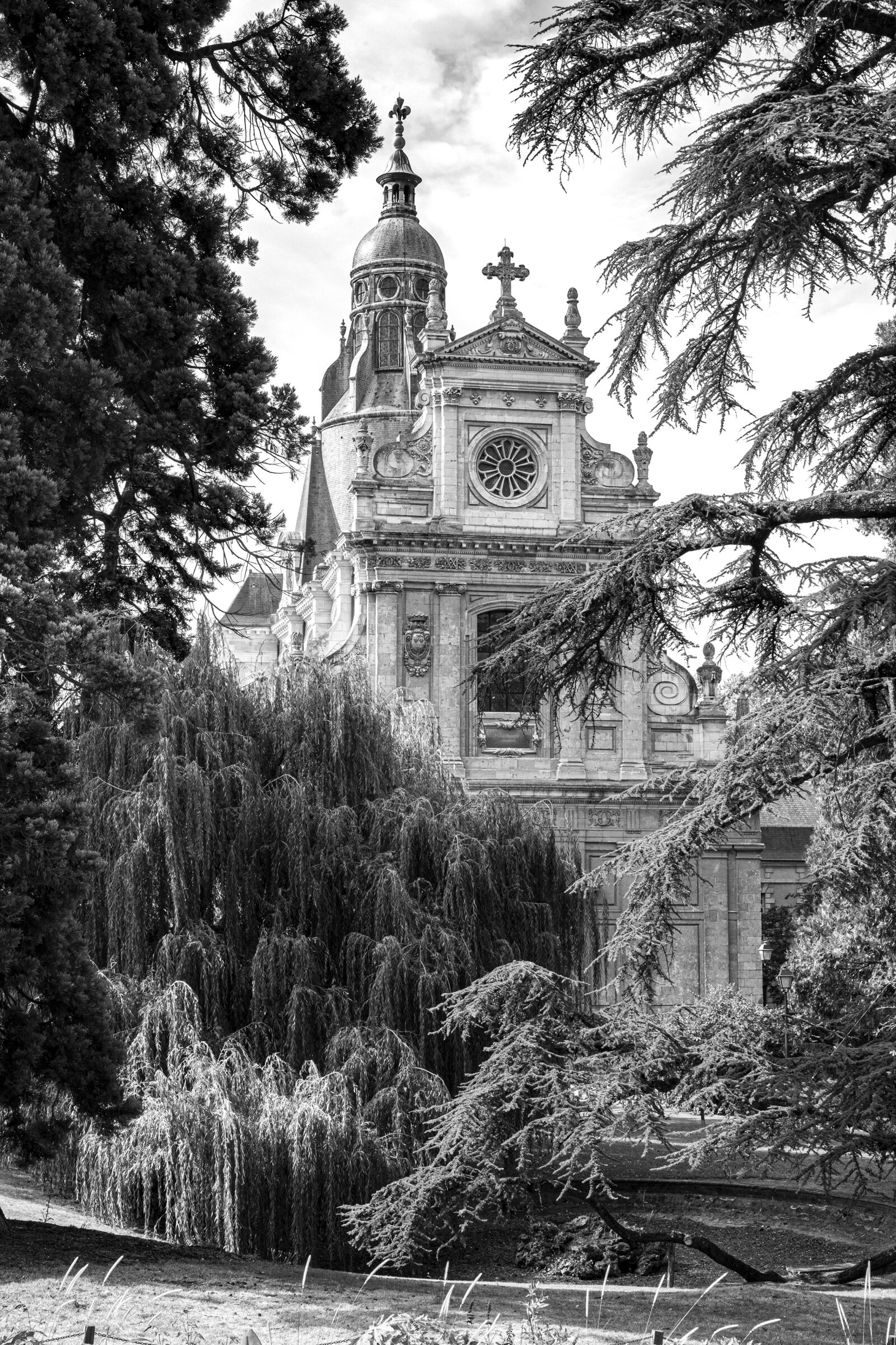 Canon 24-70mm F2.8 DG OS HSM | Art 017 sample photo. Church, cathedral, building photography